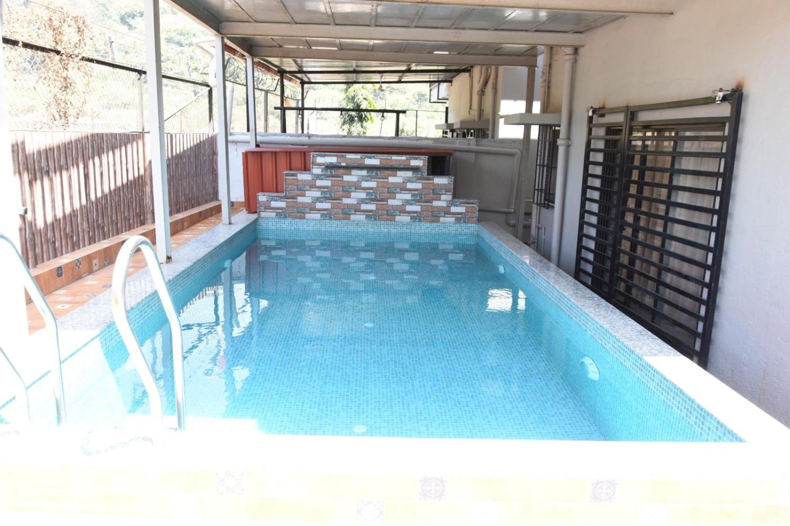 Upper Deck Villa view 4