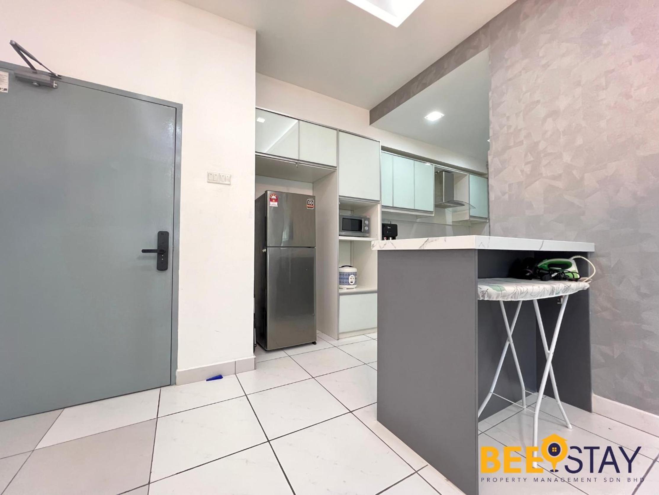 Bandar Saujana Putra 8PAX Residence Pool View