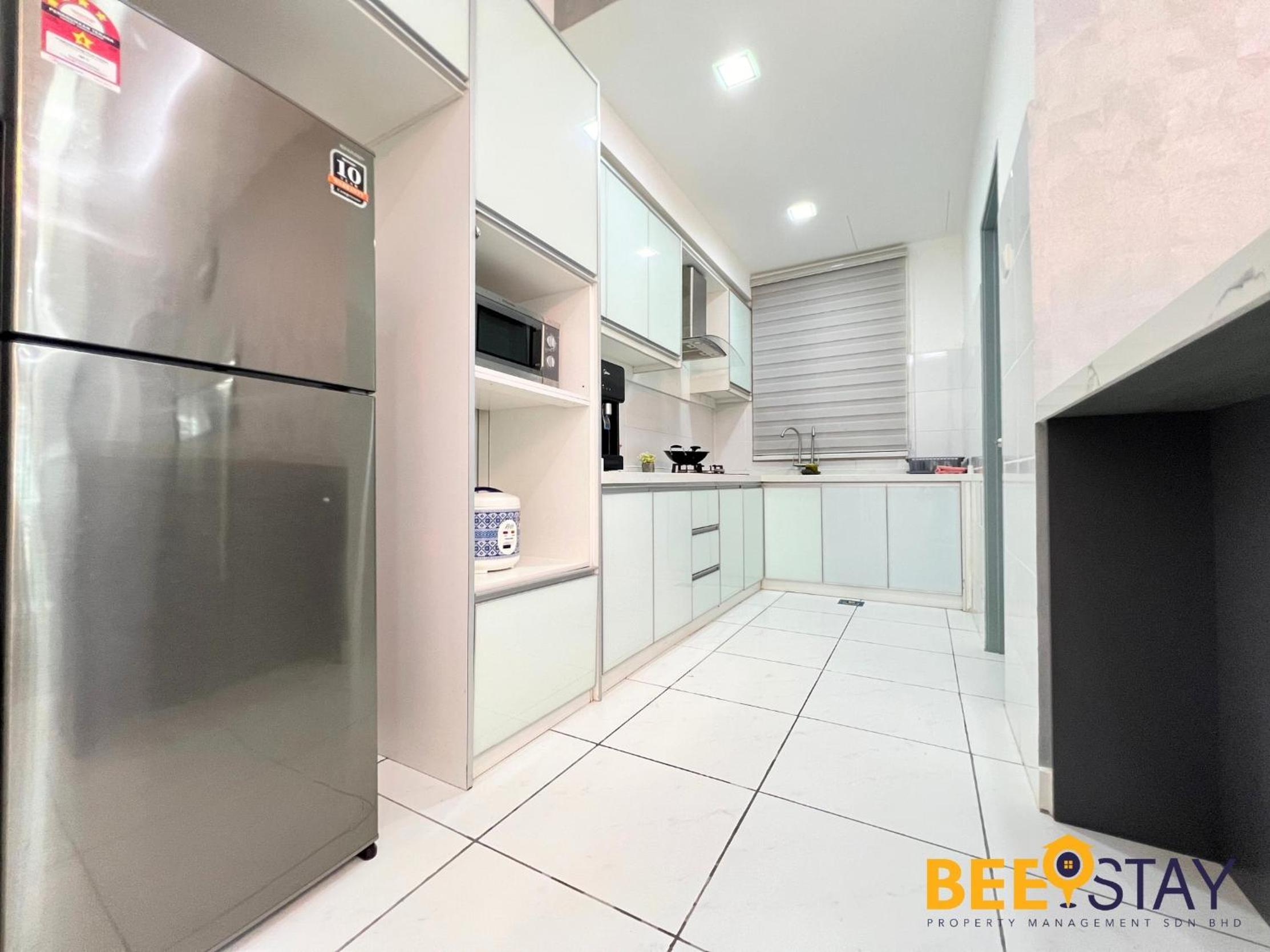 Bandar Saujana Putra 8PAX Residence Pool View