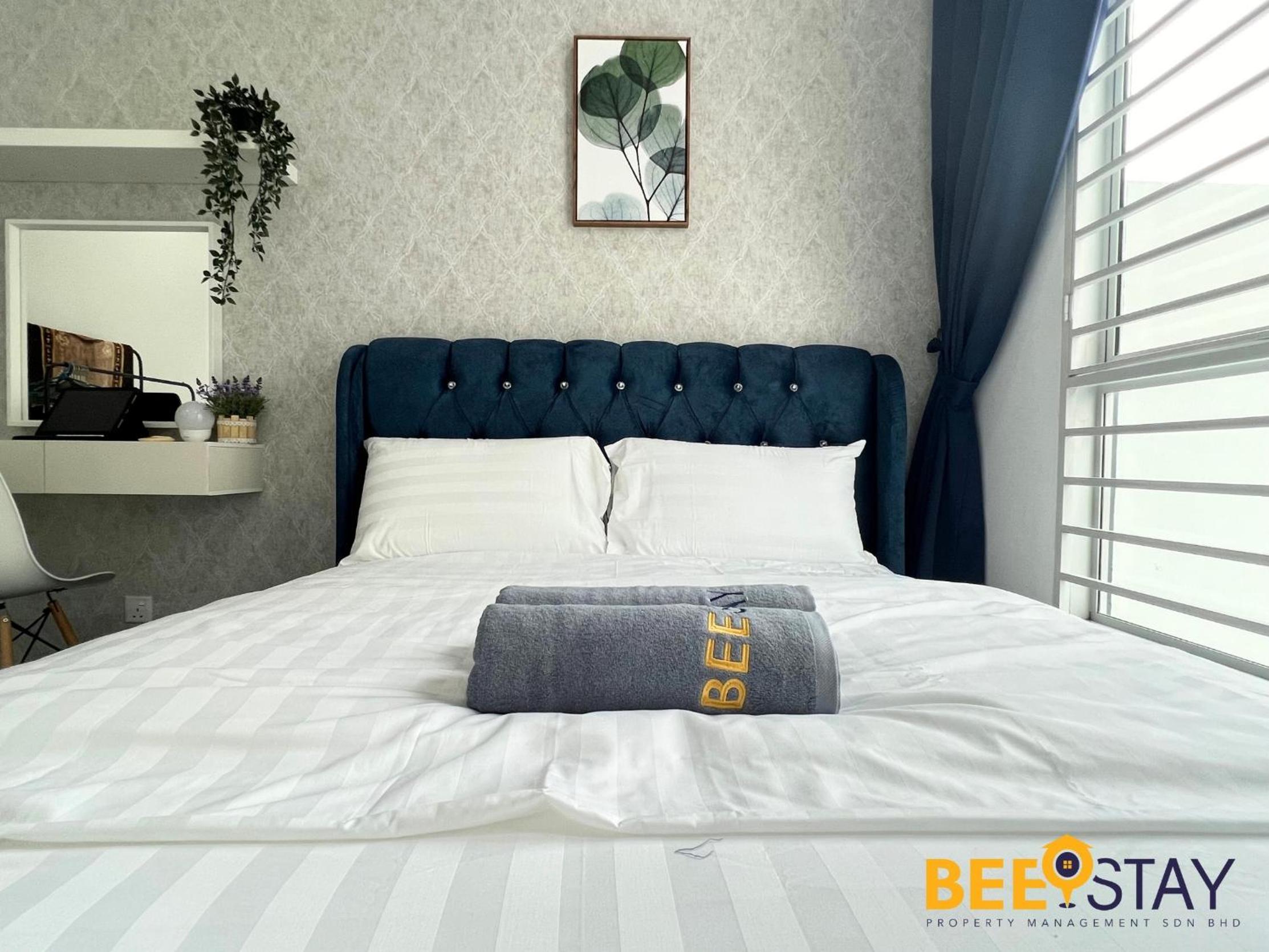 Bandar Saujana Putra 8PAX Residence Pool View