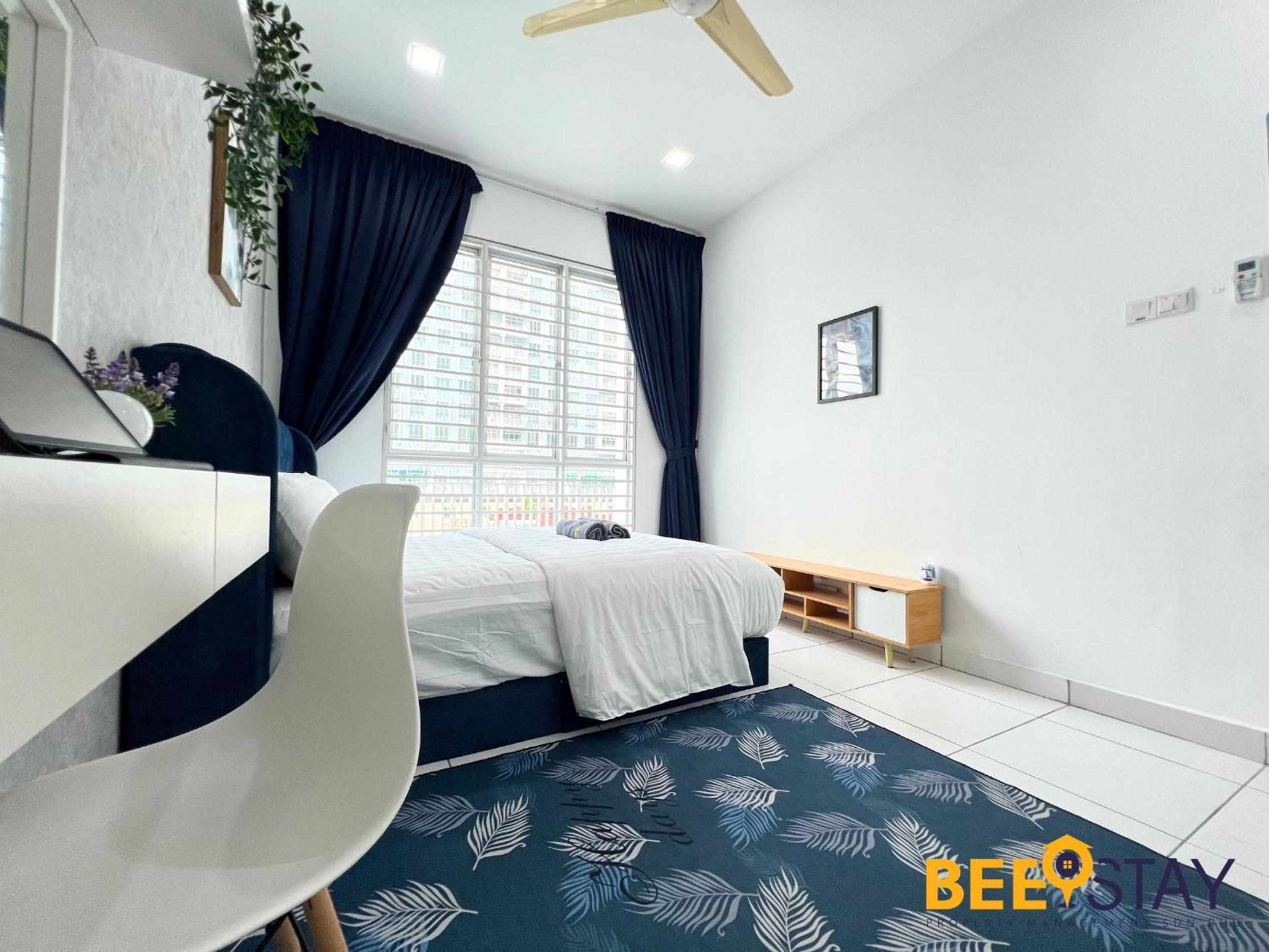 Bandar Saujana Putra 8PAX Residence Pool View