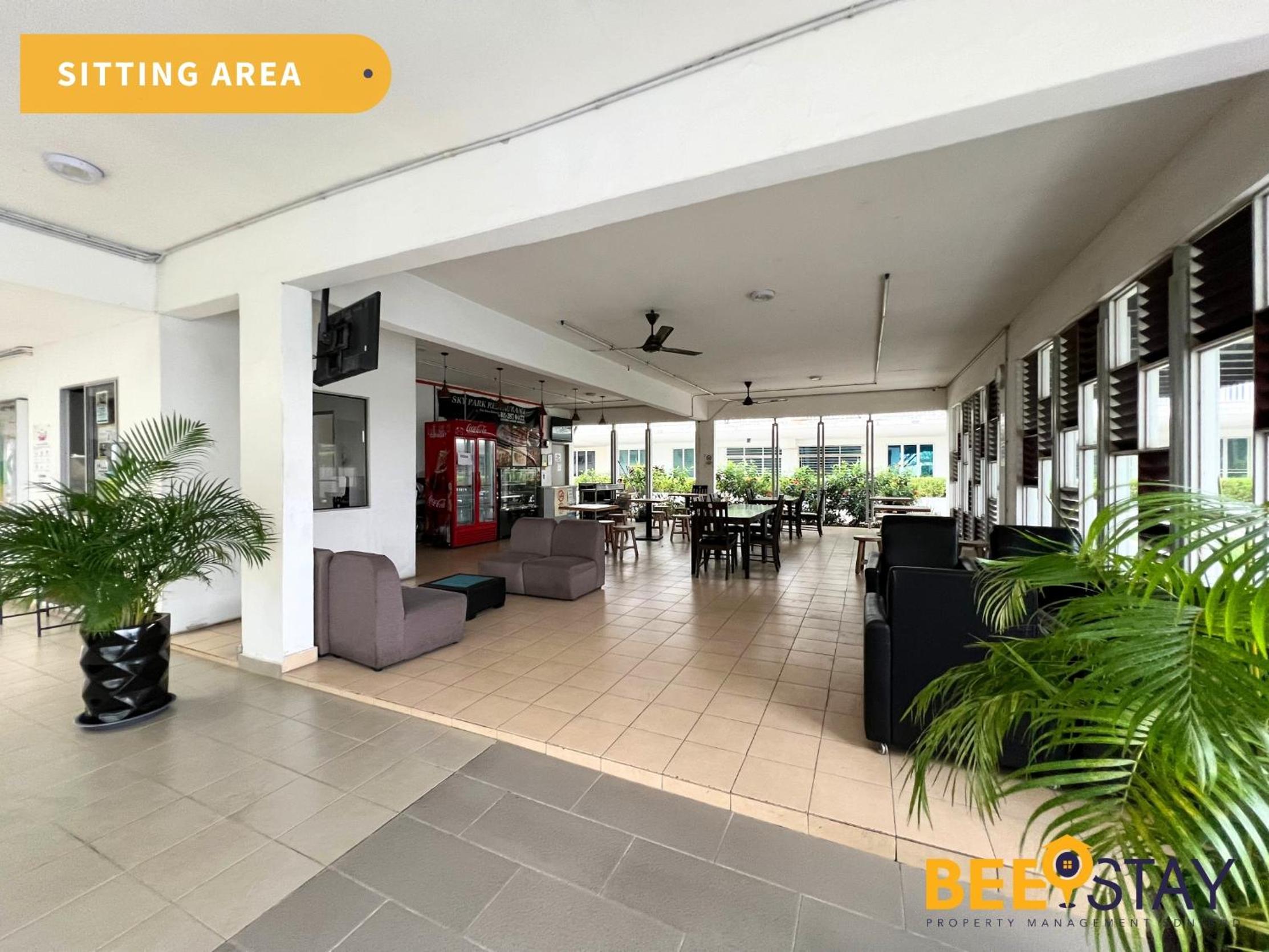 Bandar Saujana Putra 8PAX Residence Pool View