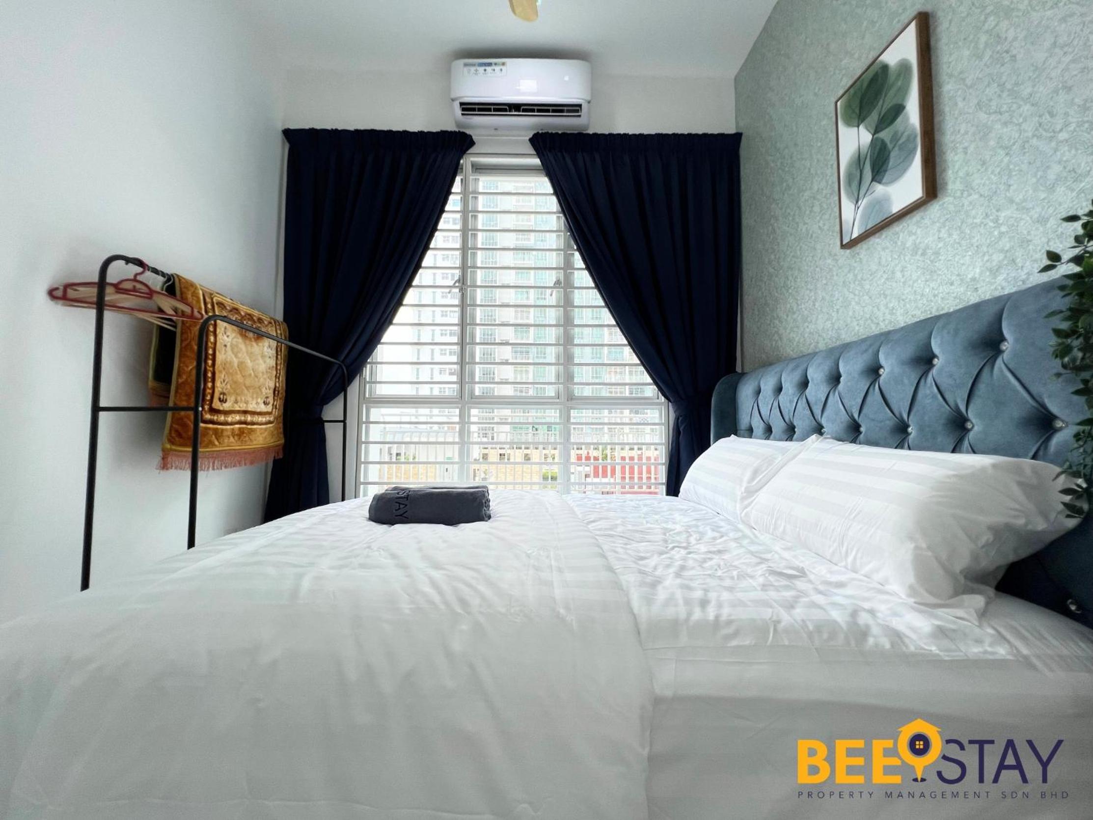 Bandar Saujana Putra 8PAX Residence Pool View