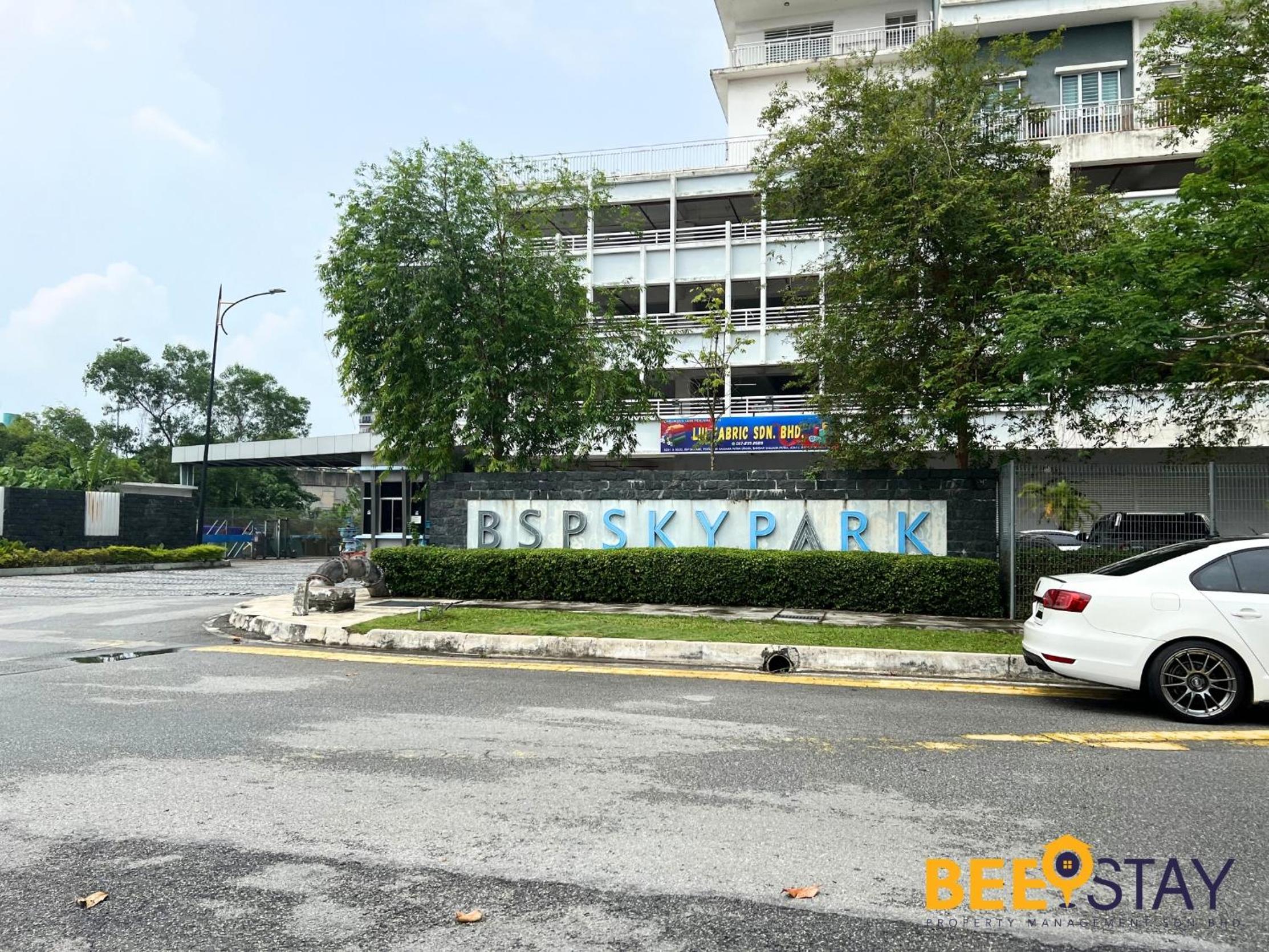 Bandar Saujana Putra 8PAX Residence Pool View