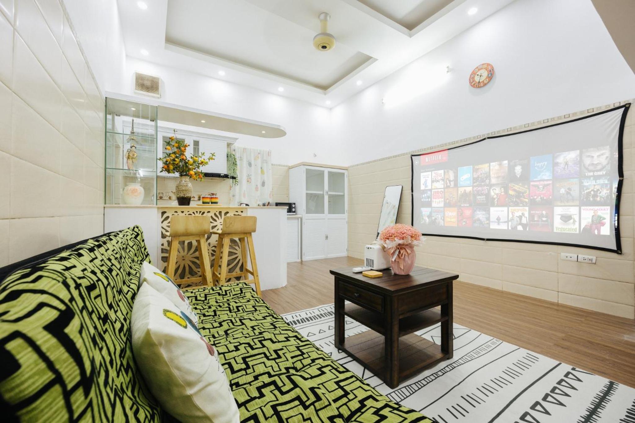 2' to Hoan Kiem Lake Apartment - Heart of Old Quarter - Netflix