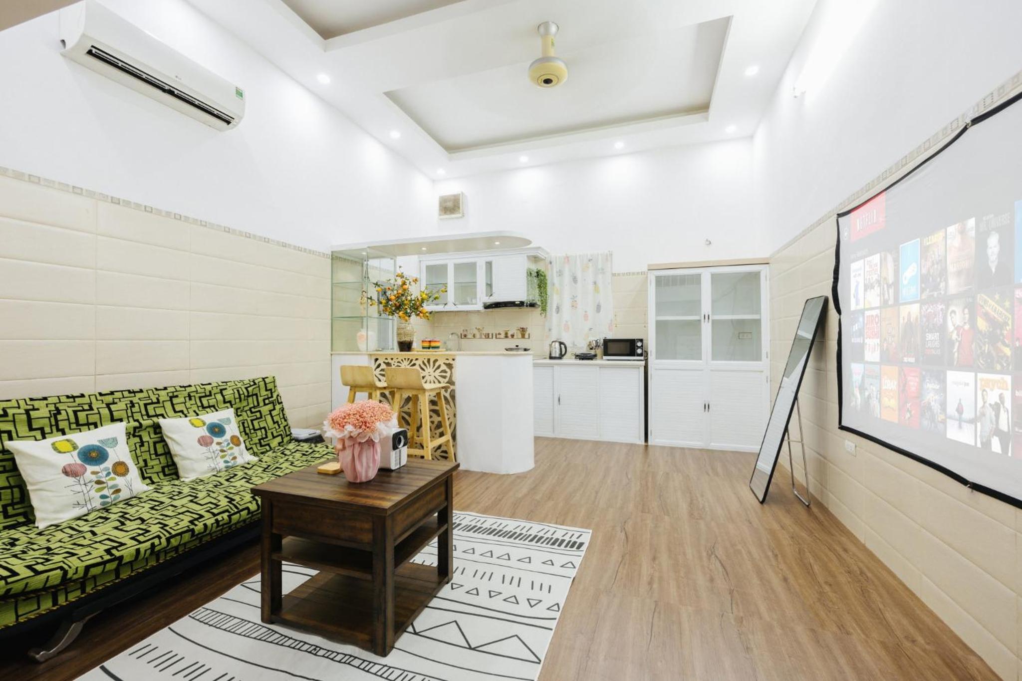 2' to Hoan Kiem Lake Apartment - Heart of Old Quarter - Netflix