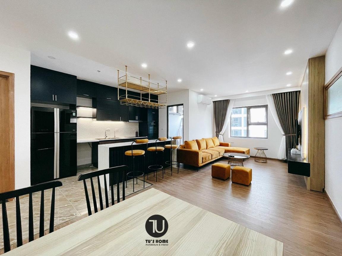 Spacious Apartment with Park Views, Relaxing Bathtub, Netflix & Contemporary Comforts view 3
