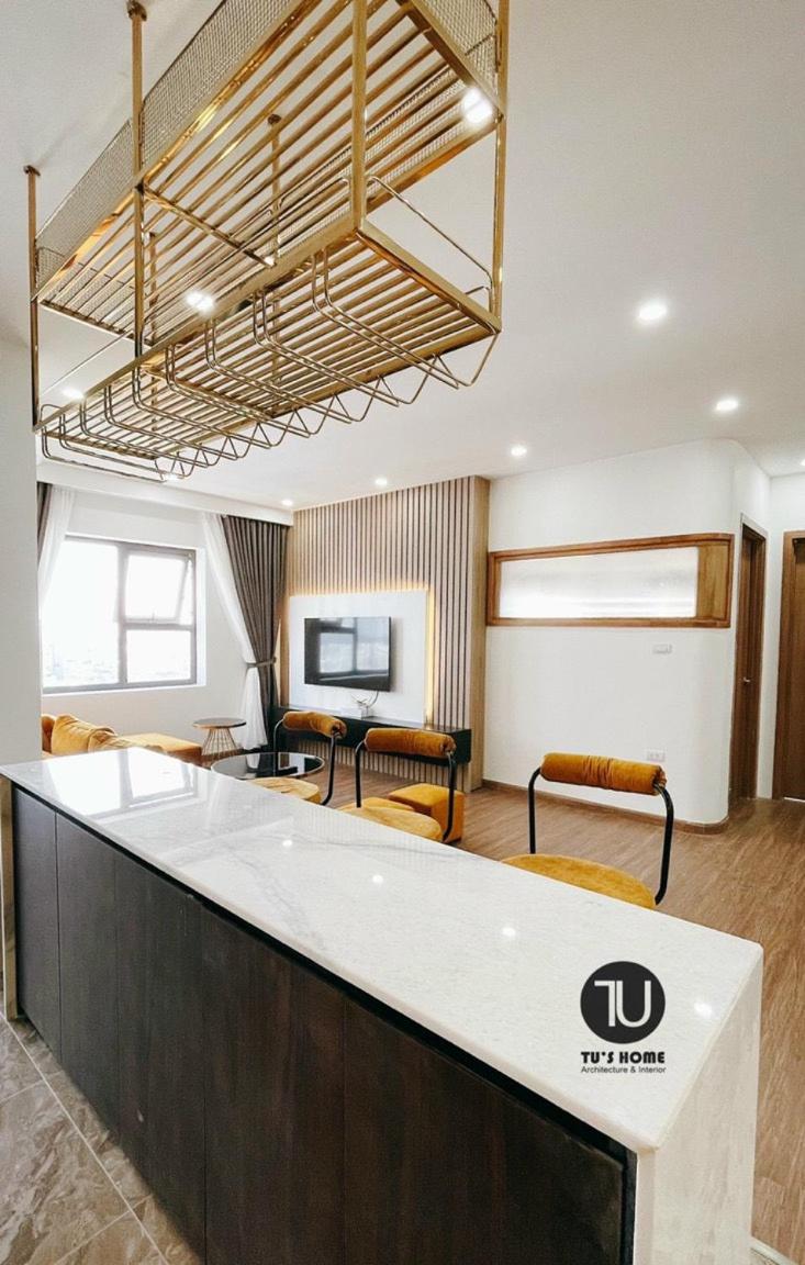 Spacious Apartment with Park Views, Relaxing Bathtub, Netflix & Contemporary Comforts view 4