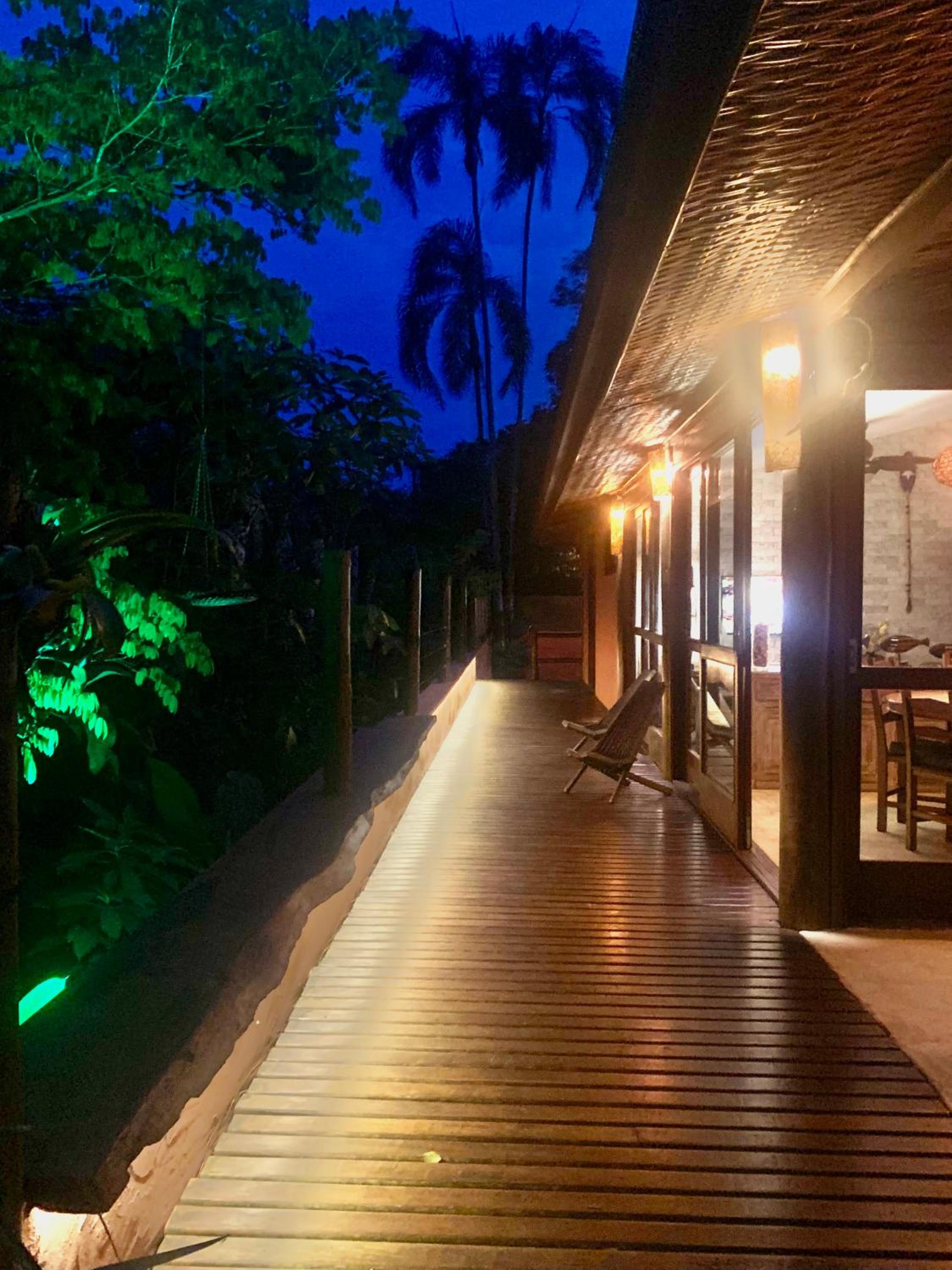 Casa com piscina a poucos minutos da praia