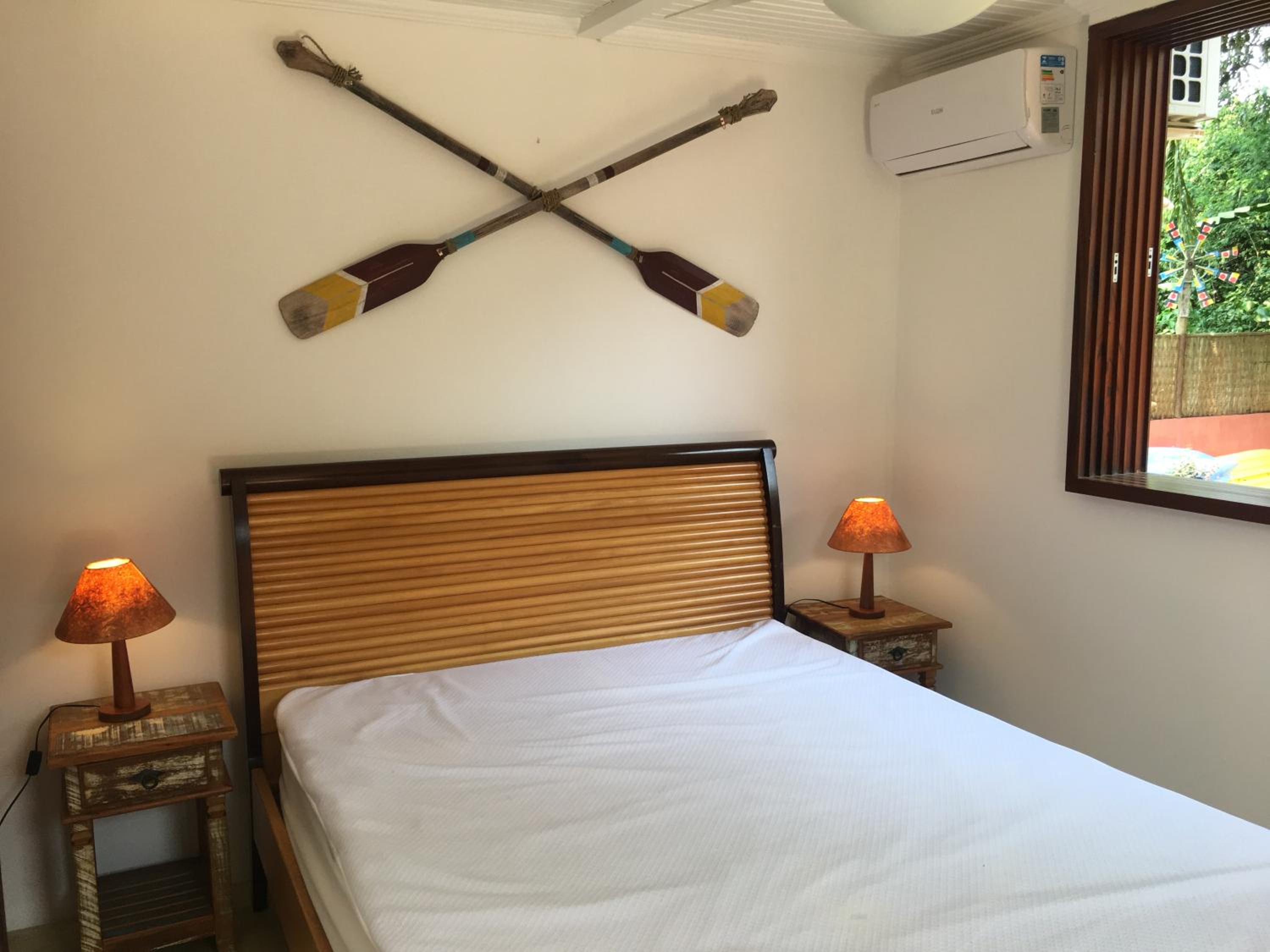 Casa com piscina a poucos minutos da praia