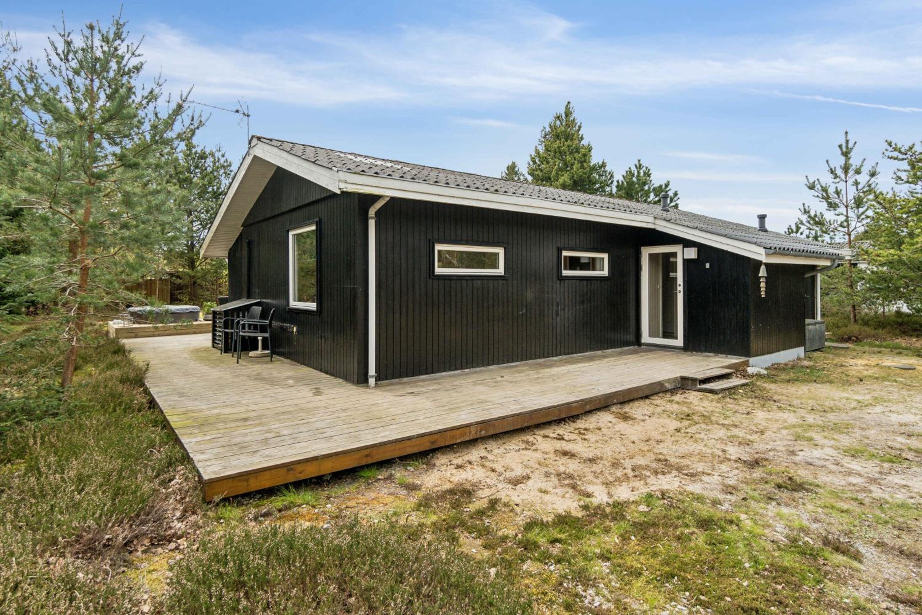 Unique, Fully Renovated Cottage In Nature! view 2