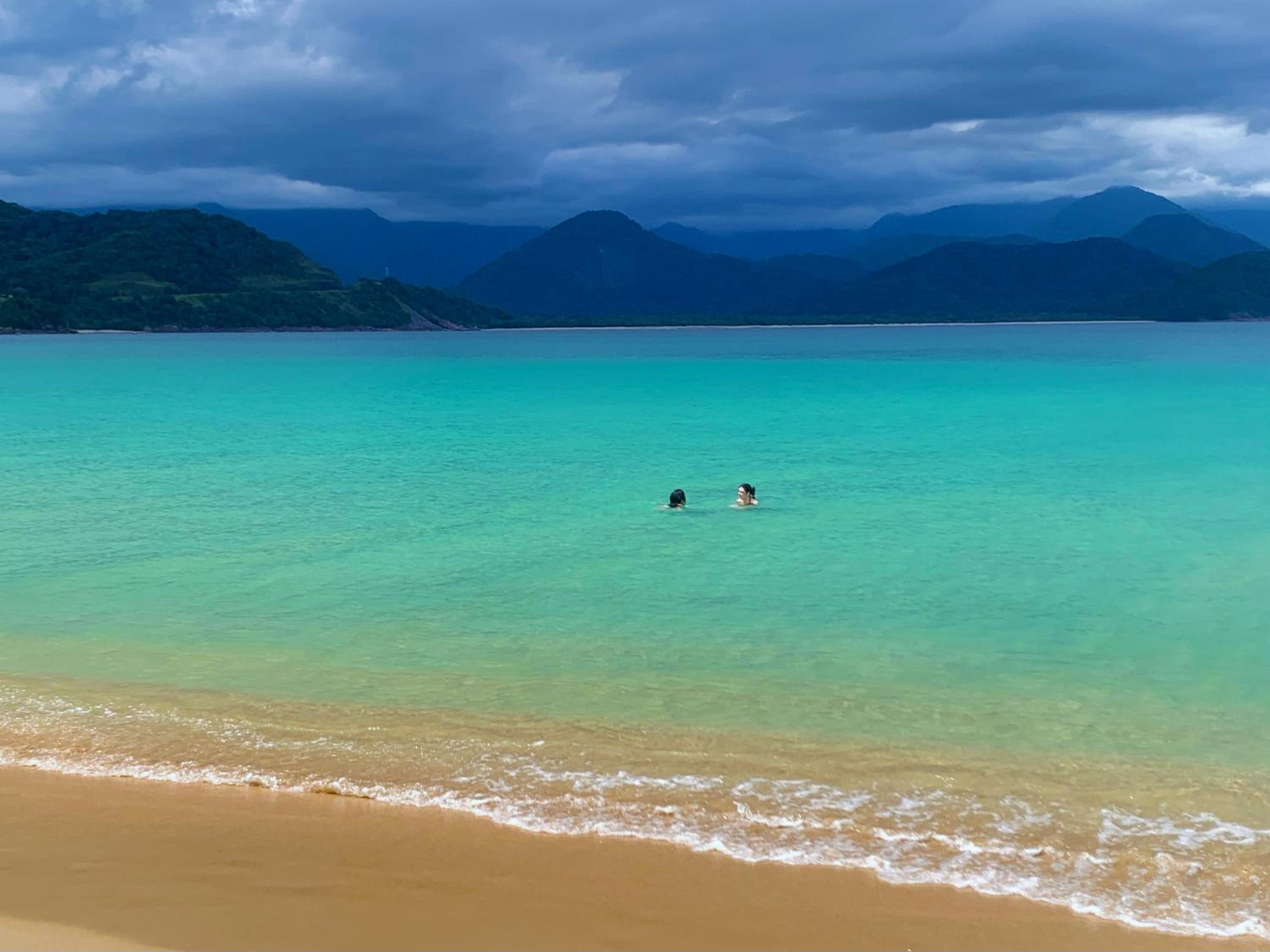 Casa com piscina a poucos minutos da praia