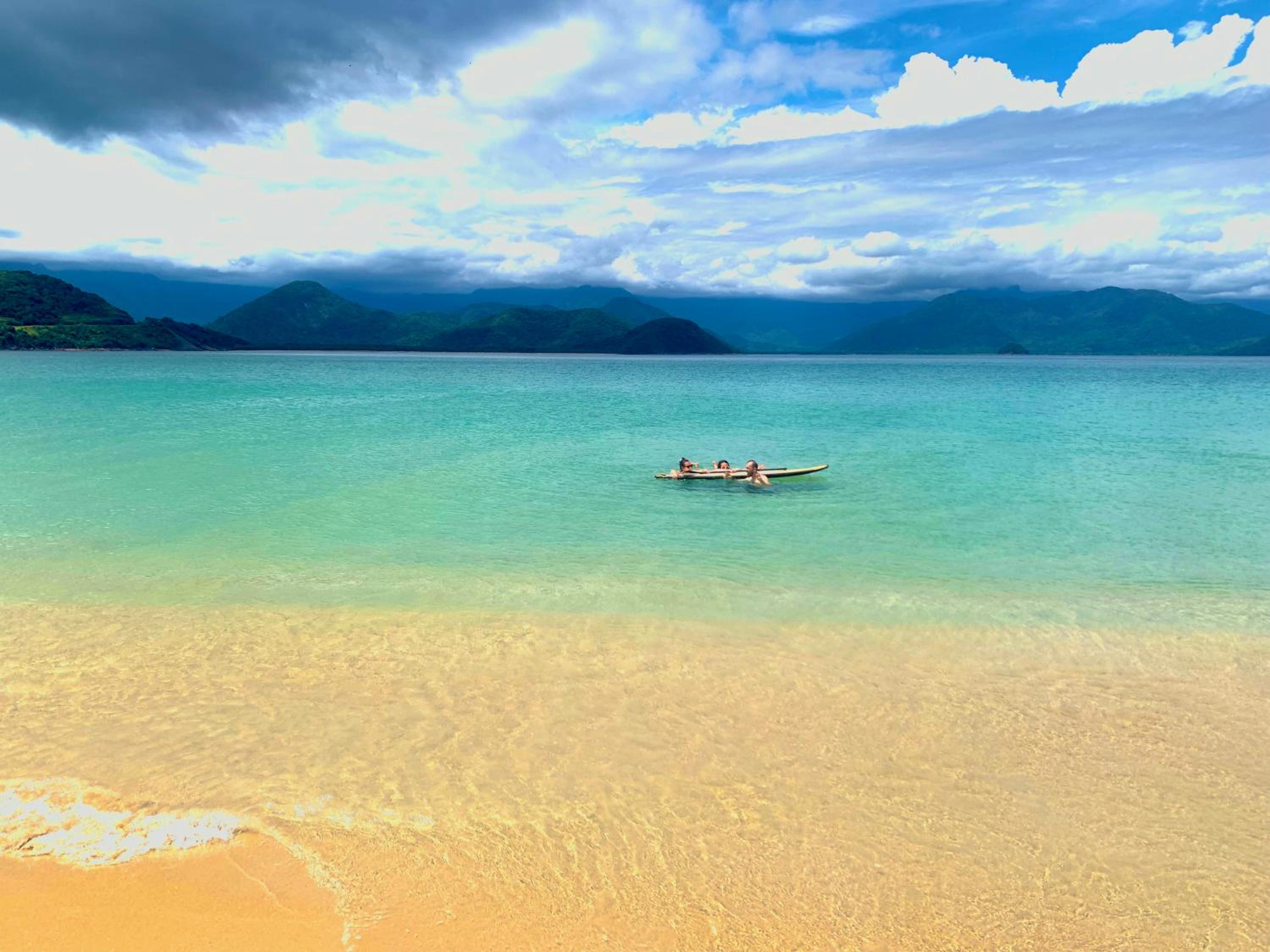 Casa com piscina a poucos minutos da praia