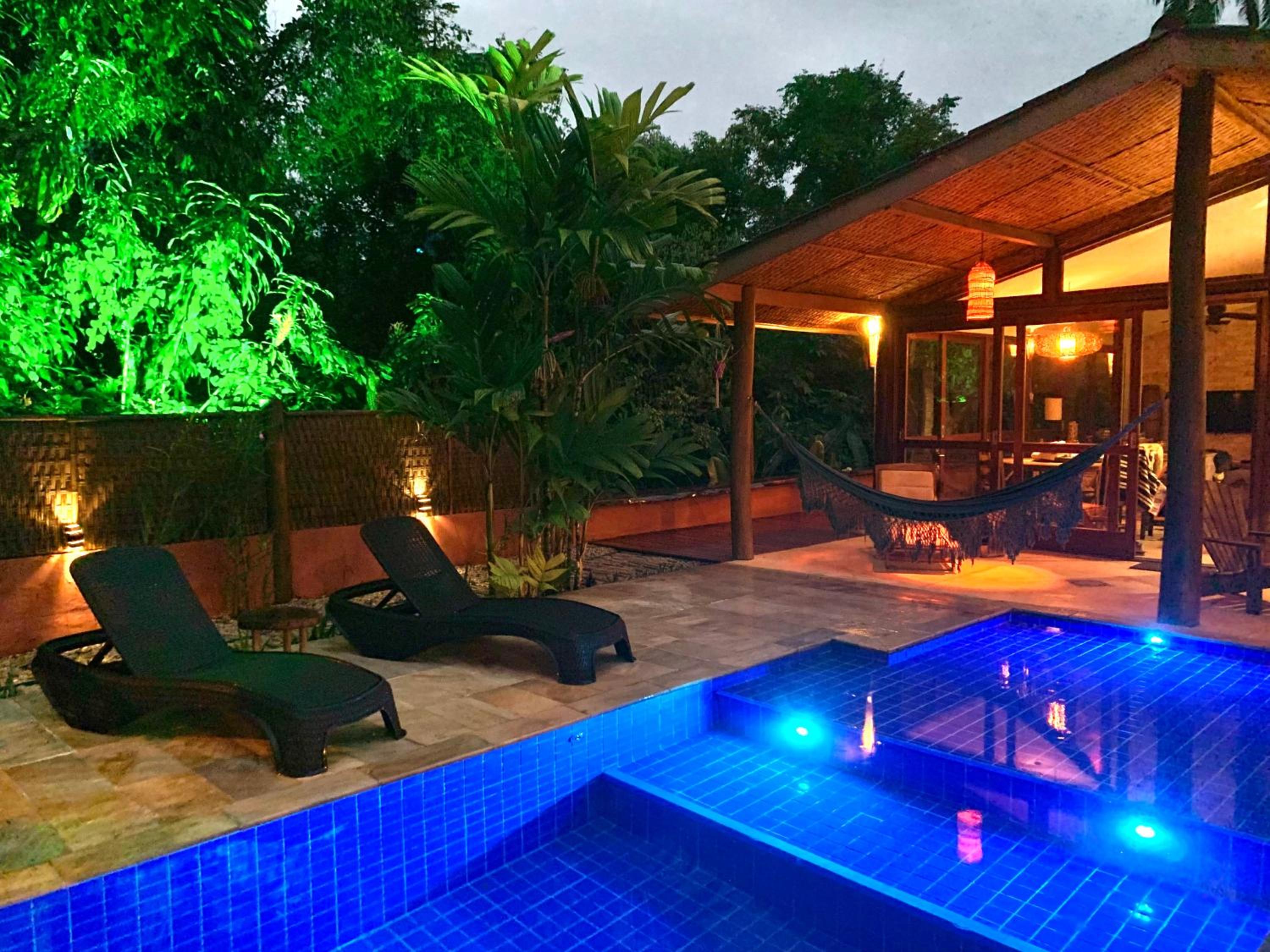 Casa com piscina a poucos minutos da praia