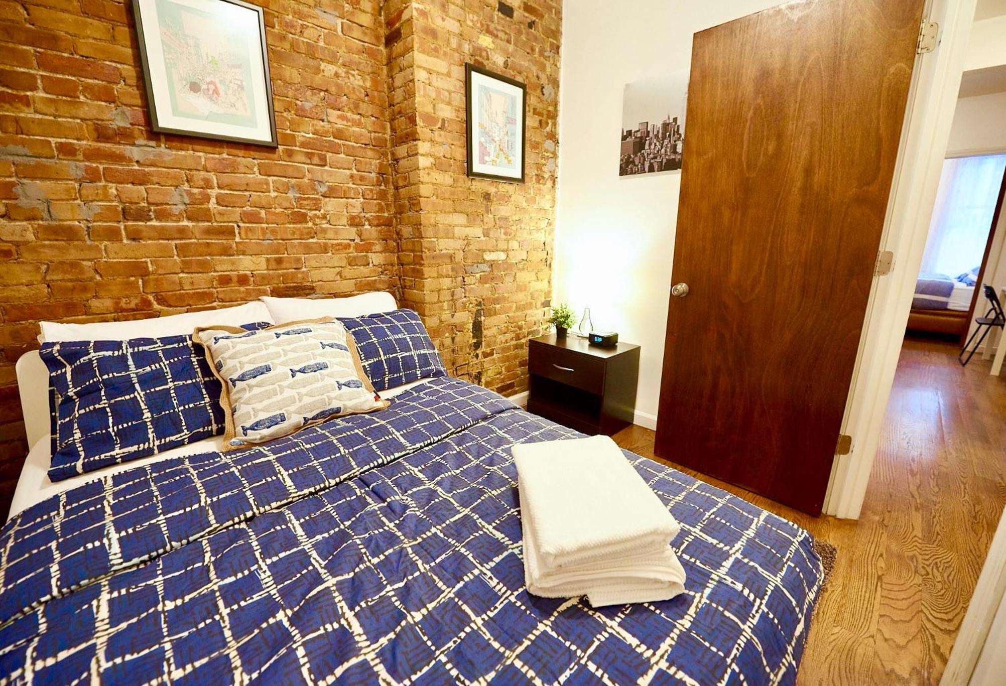 2 Bedroom Cozy Unit in Lower Manhattan