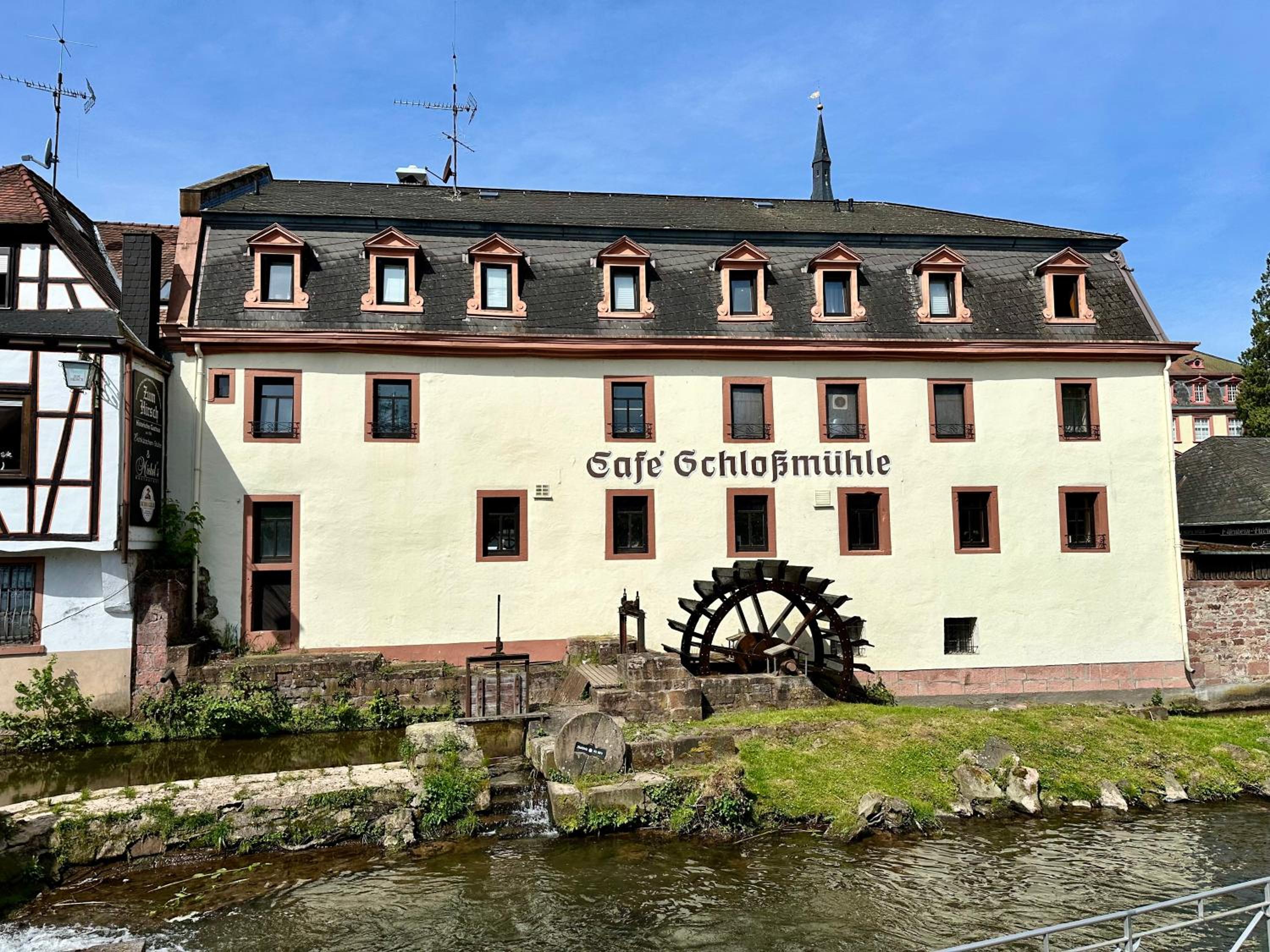 Apartment Joelle mit Sauna, Schwimmteich und Gym