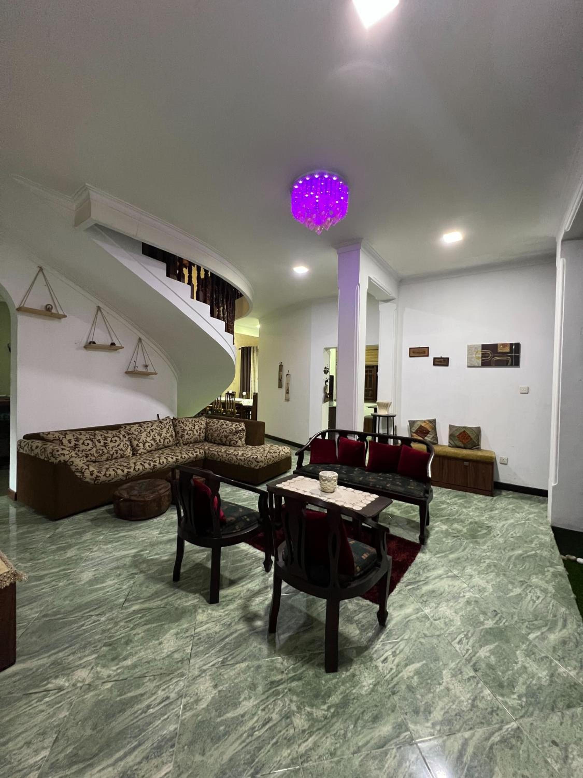 Bellwood Residence