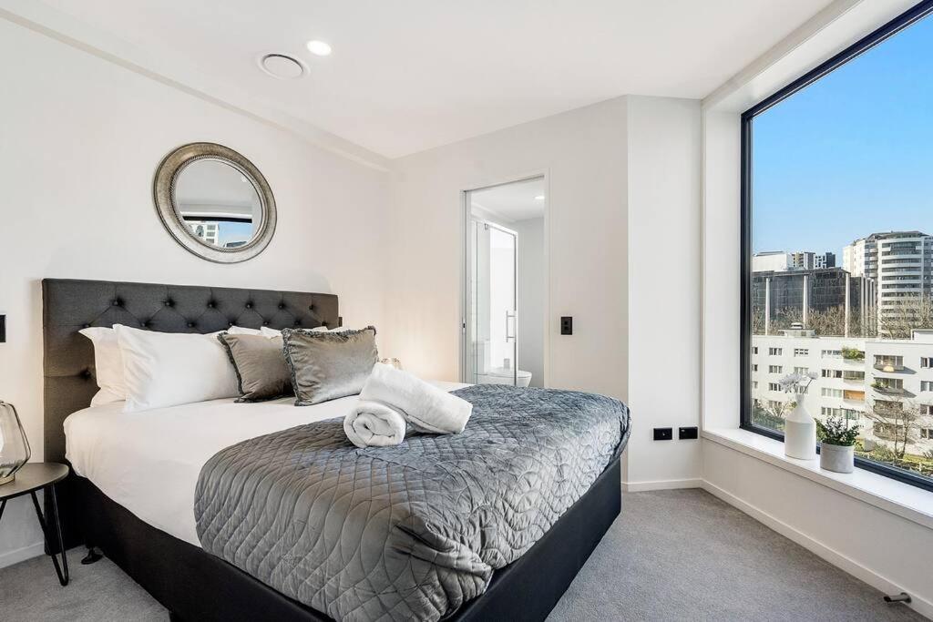 Modern One Bedroom Studio view 2