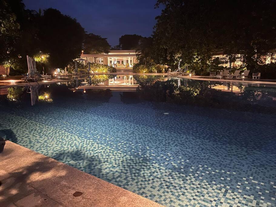 Ma Roberta - Luxurious Tambuli 2 Bed Room Unit view 3