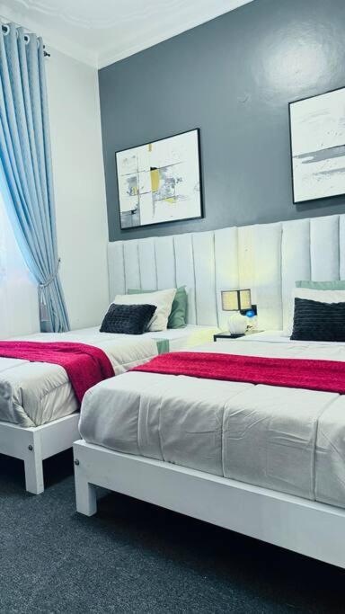 The Croft Homes Jinja - Buffalo view 3