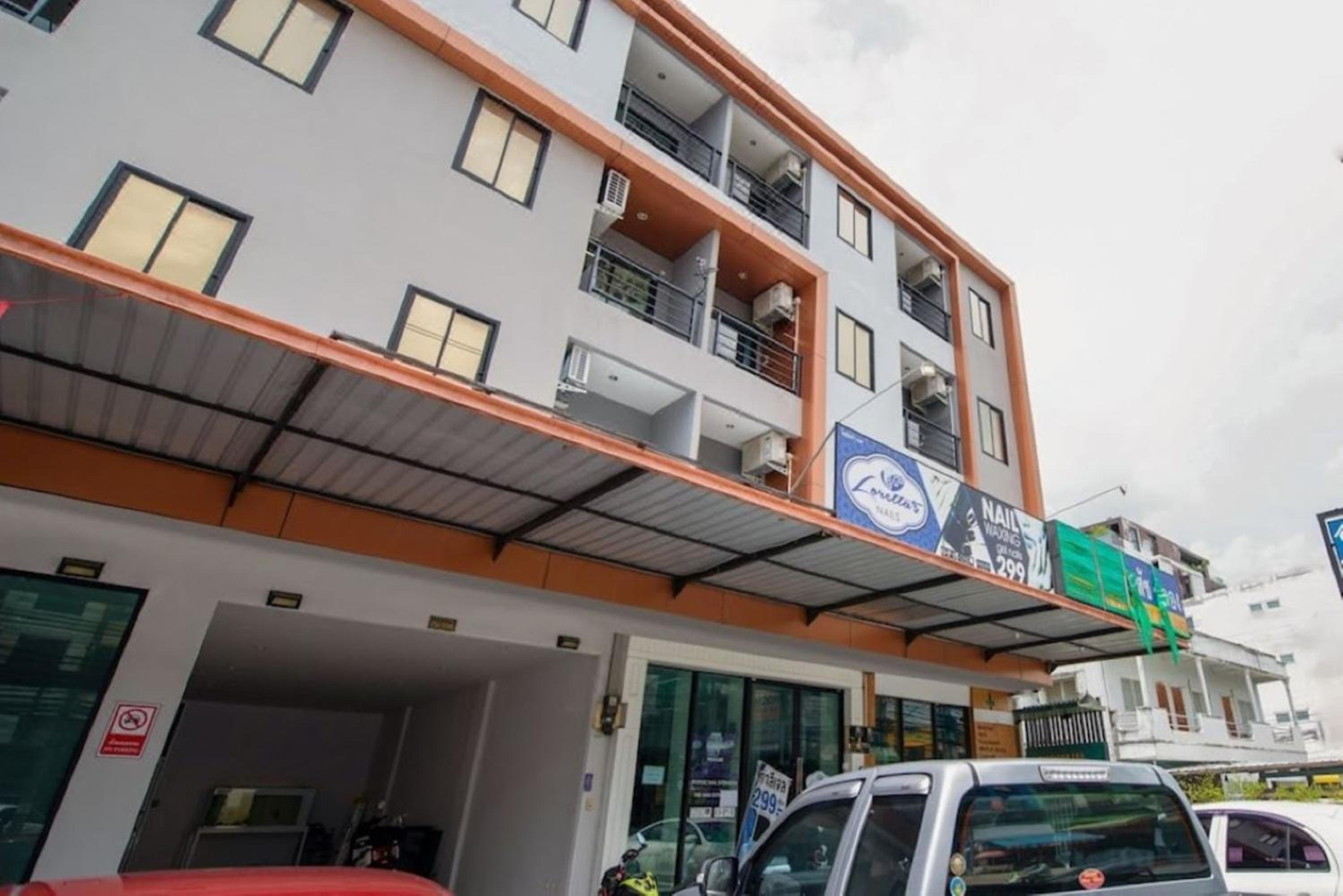 Chalong - Studio Service Apartment - Phoomjai