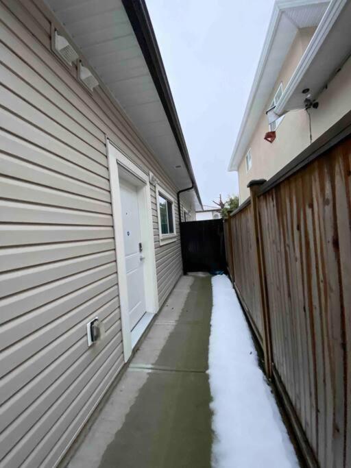 Two Bedroom Suite Burnaby Metrotown