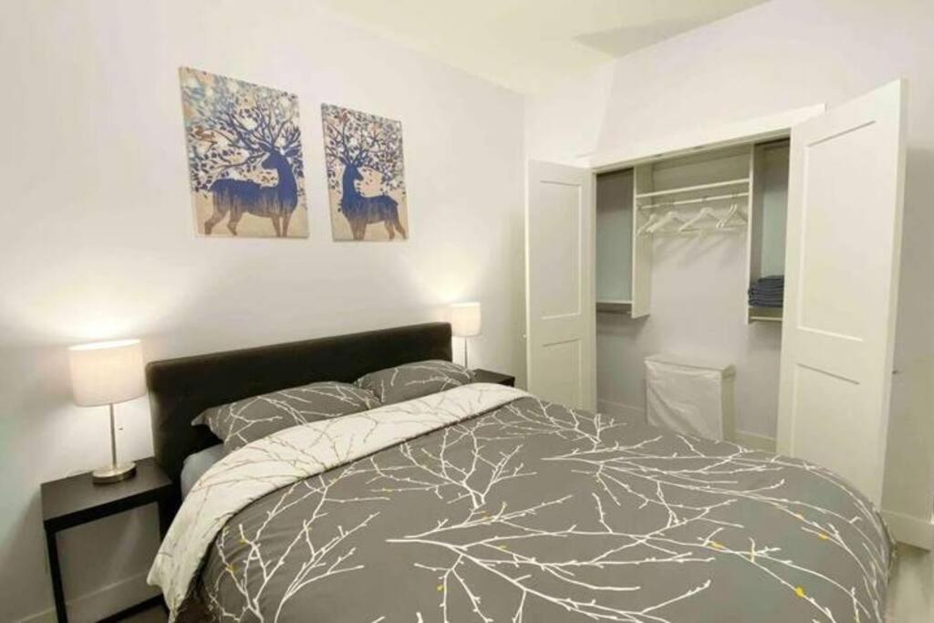 Two Bedroom Suite Burnaby Metrotown - Image 3