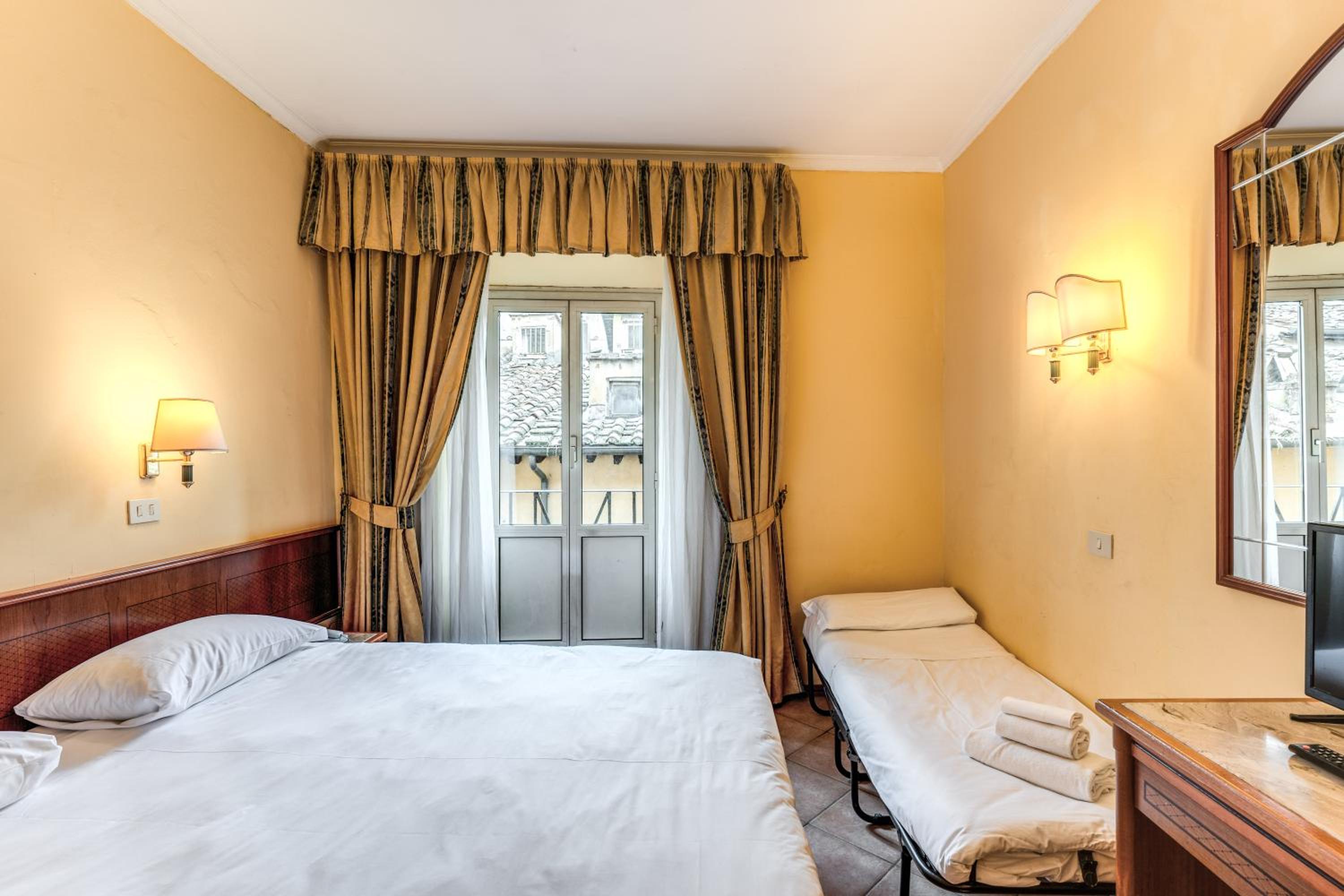 Hotel Pomezia-2