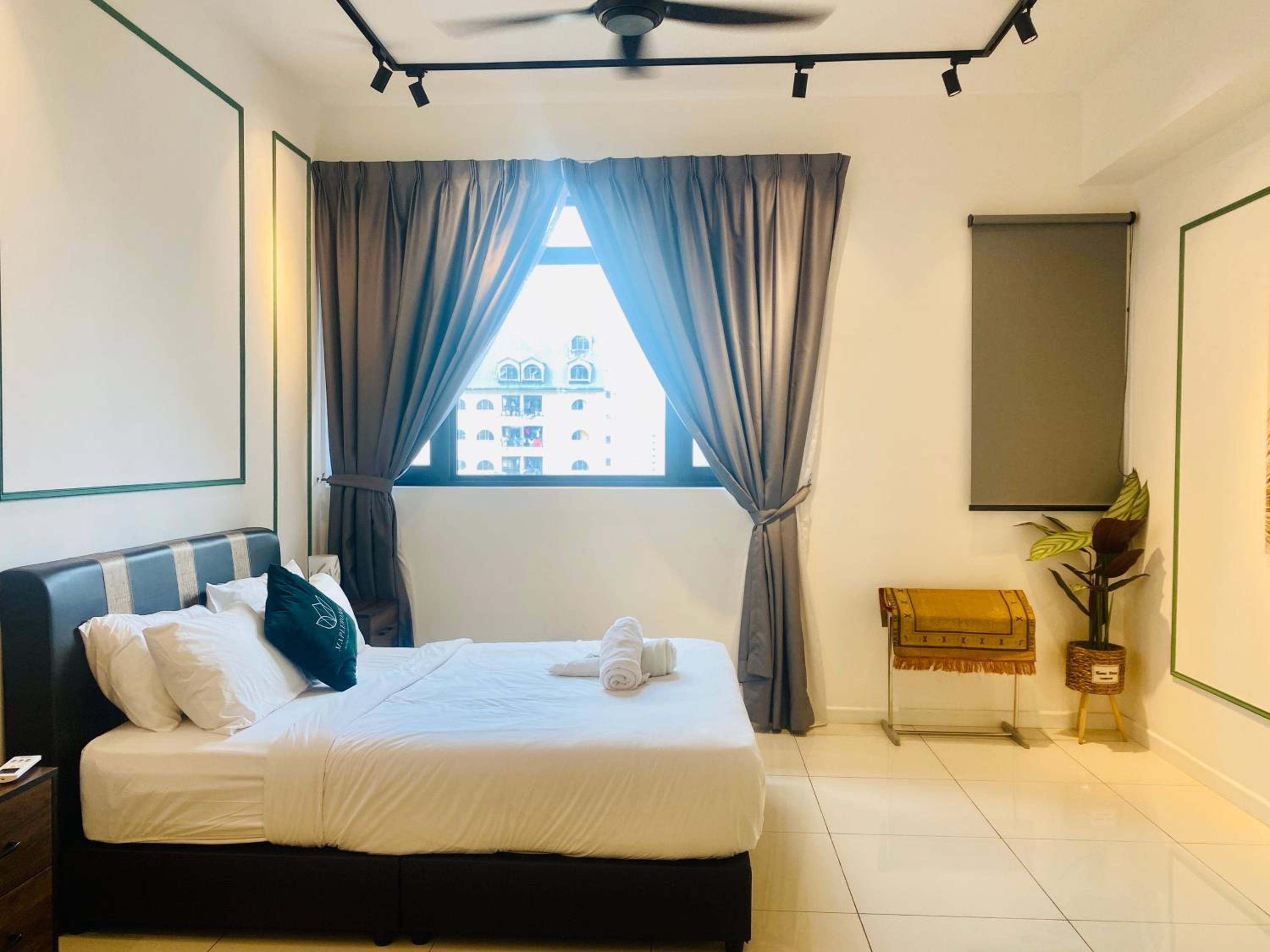 Chambers Residences ZFJ World