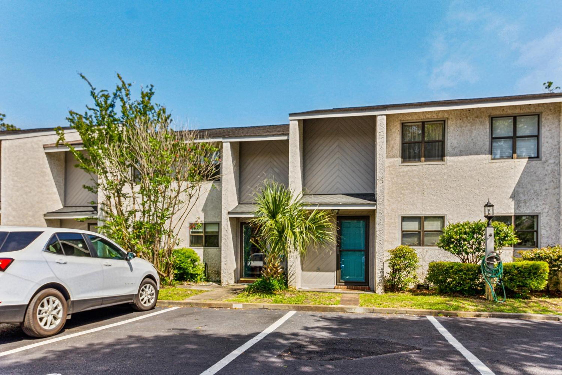 Family-Friendly 3BR with Pool & Beach Access view 4