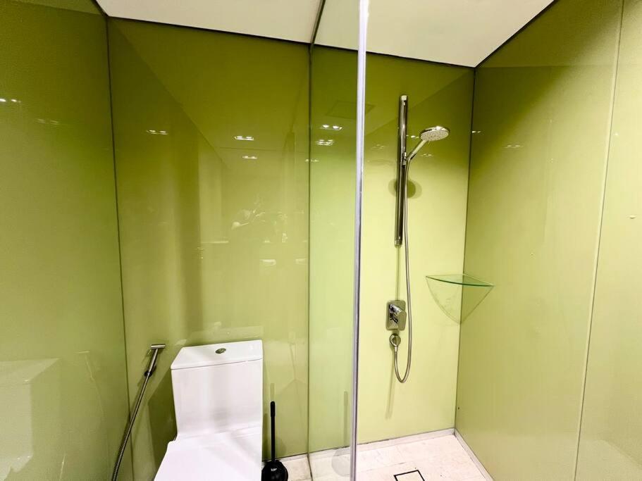 Sky Suites KLCC 2BR/2Bed/4Pax/FreeWi-Fi/8minKLCC