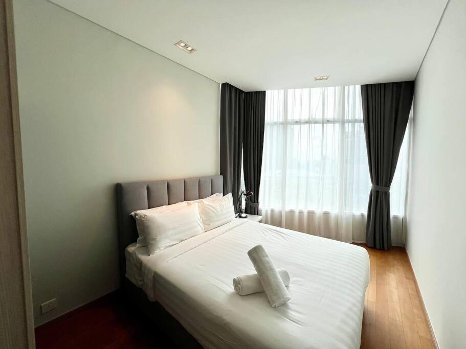 Sky Suites KLCC 2BR/2Bed/4Pax/FreeWi-Fi/8minKLCC