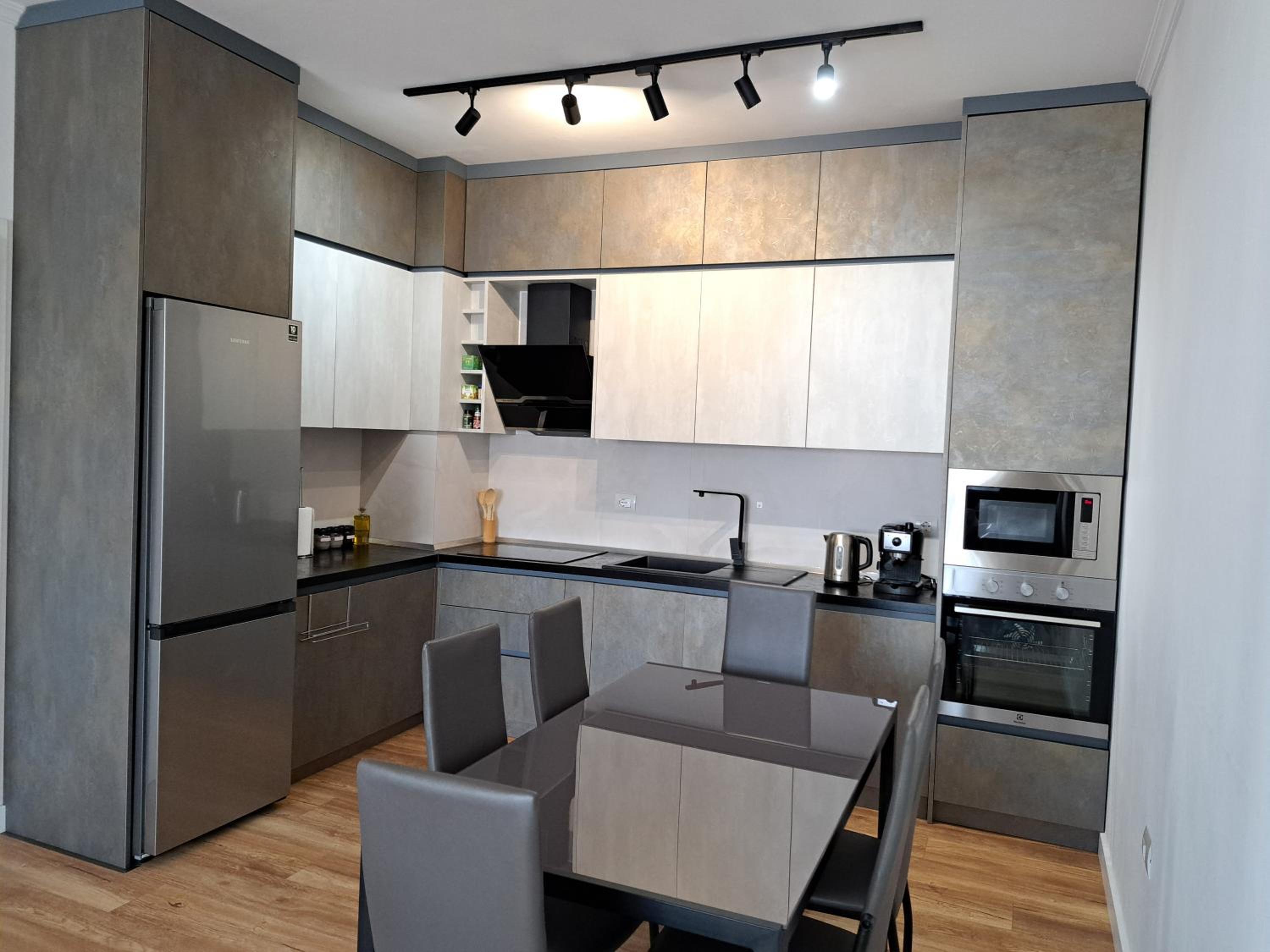 Pazari Luxury Central Apartment