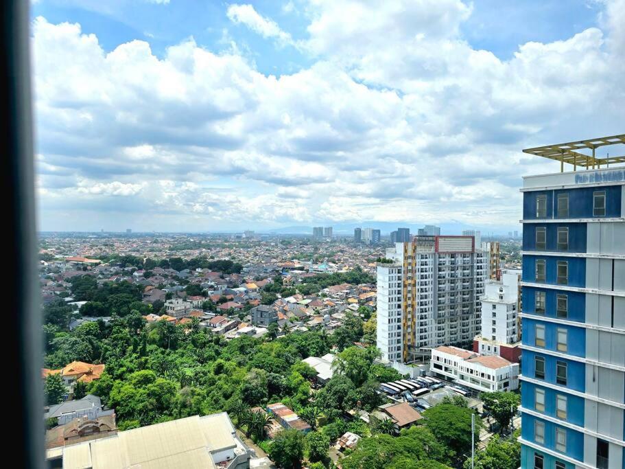 Hotel Apt Pejaten Park Residence 2 Br Alistan With Pool And Netflix