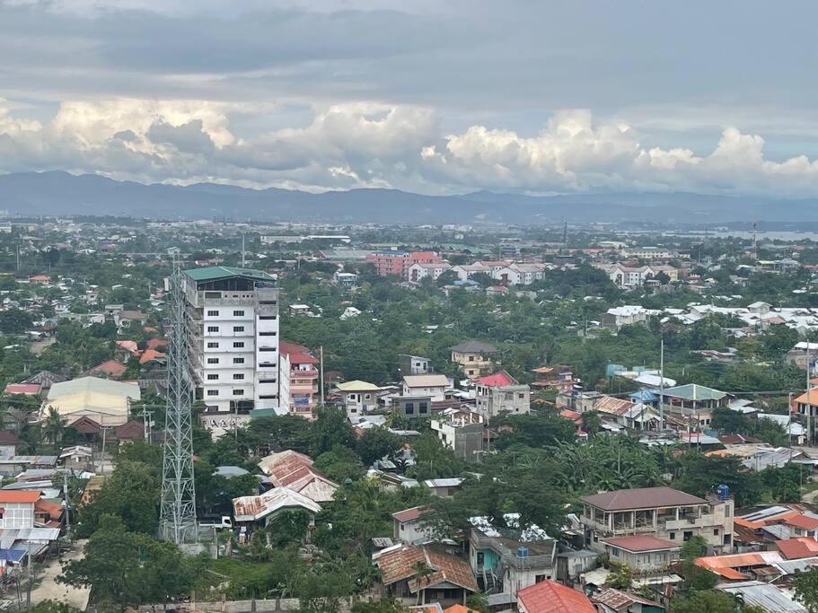 Ma Roberta Studio Type - Tambuli Resort with fast Wifi 16 Floor view 2