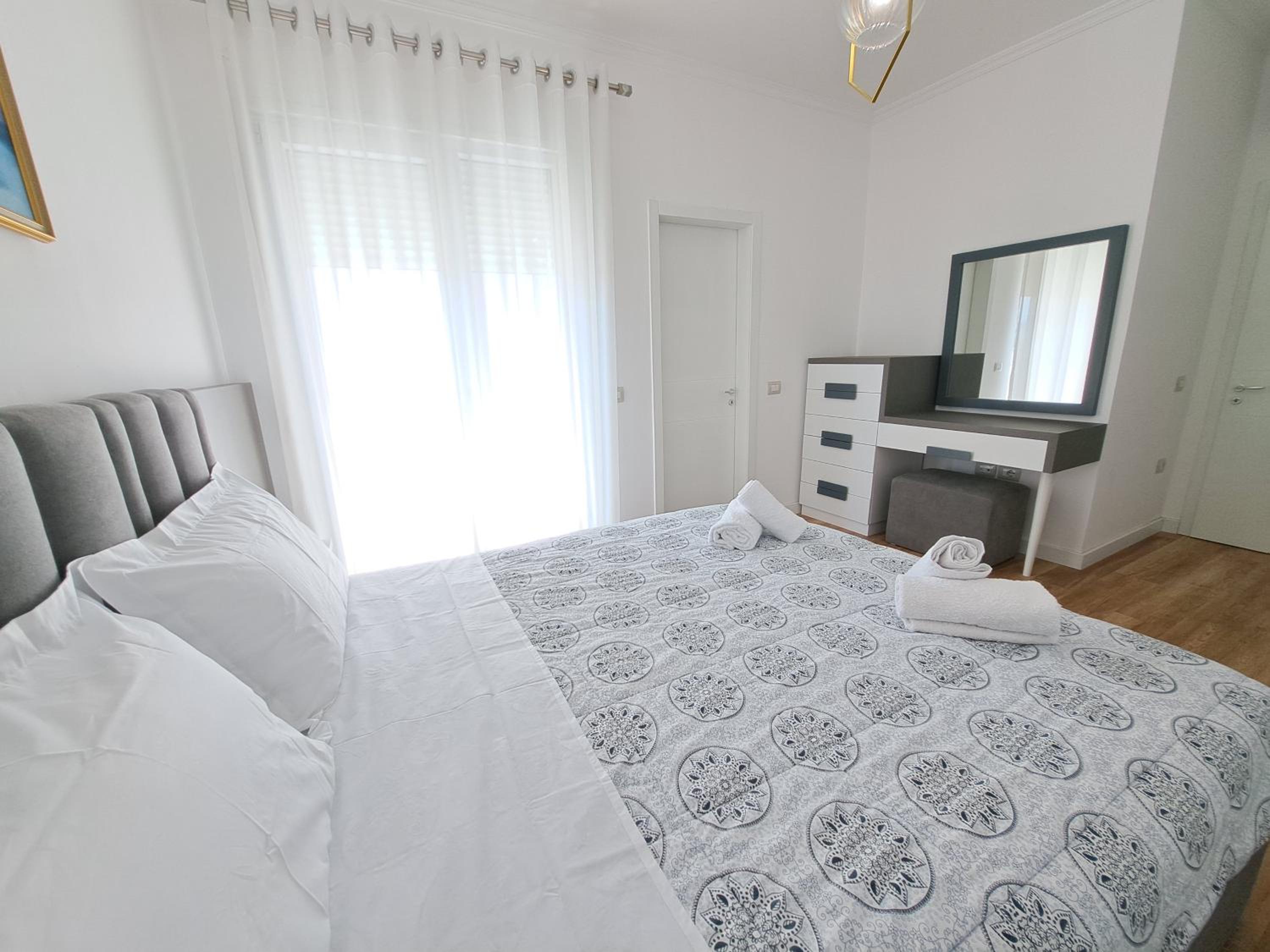 Pazari Luxury Central Apartment