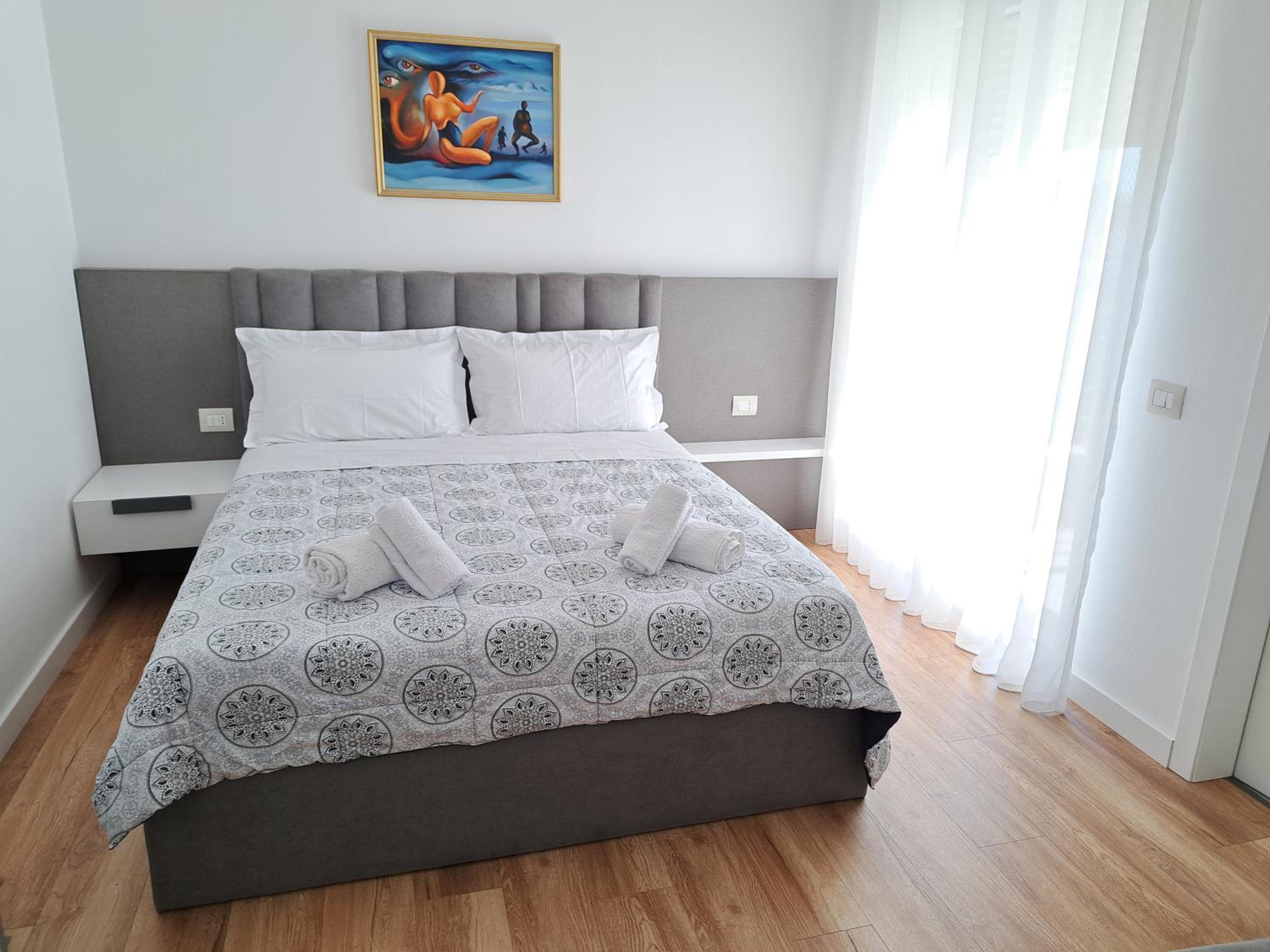 Pazari Luxury Central Apartment