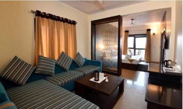 Photo 50