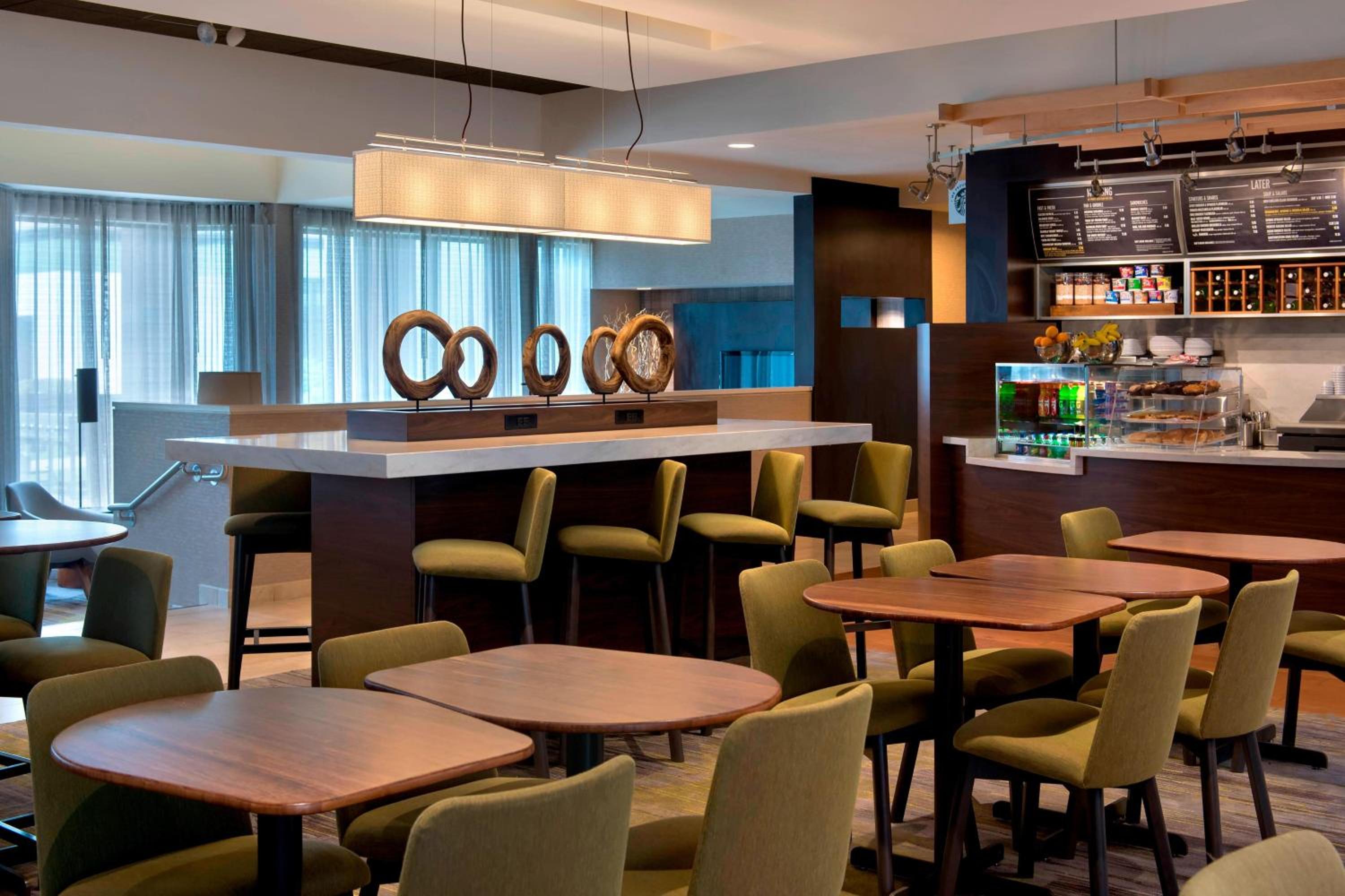 Norwalk CA Vacations - Courtyard by Marriott Norwalk - Property Image 6