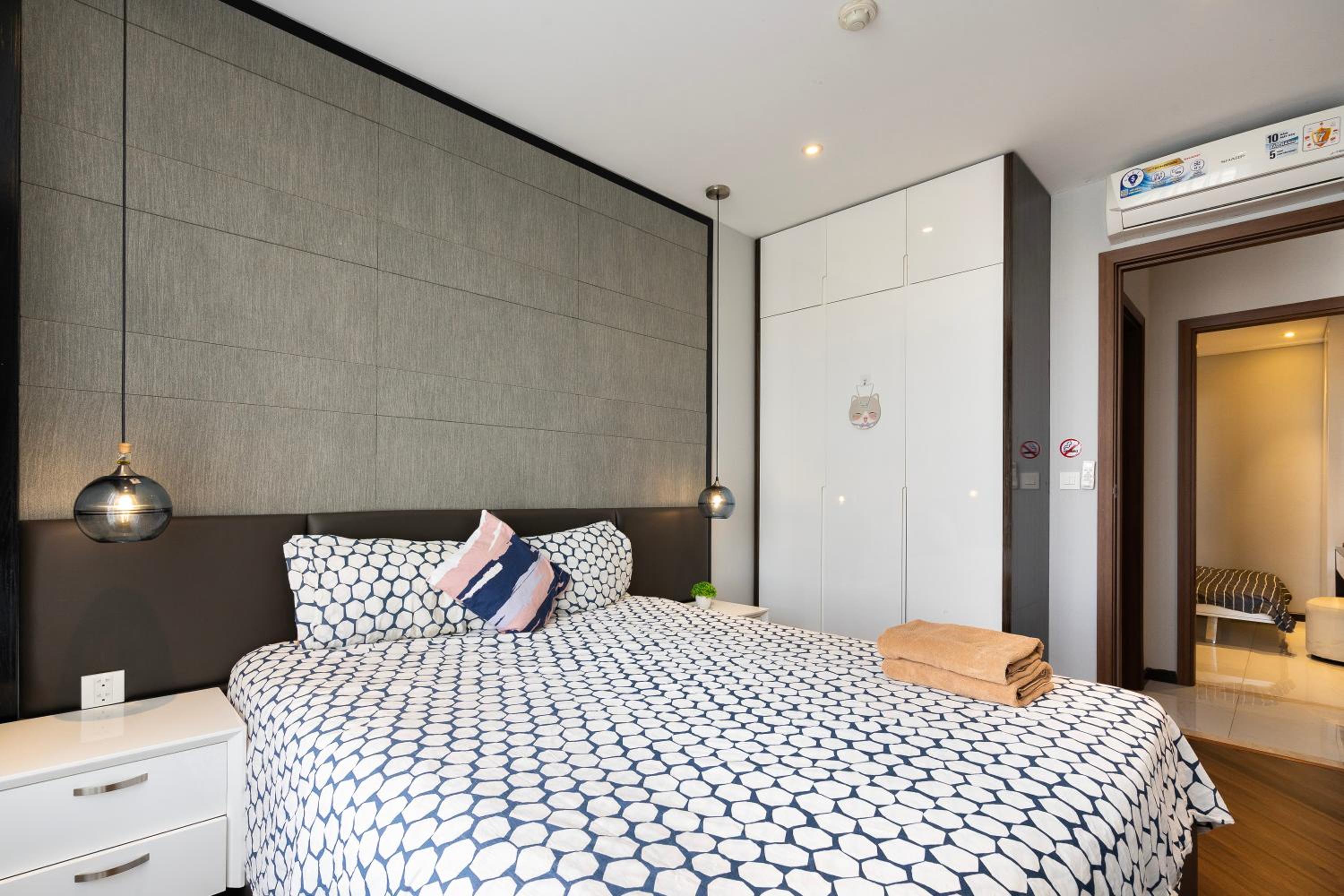 KIRAKUAN CHILL 2BR Pool/Gym