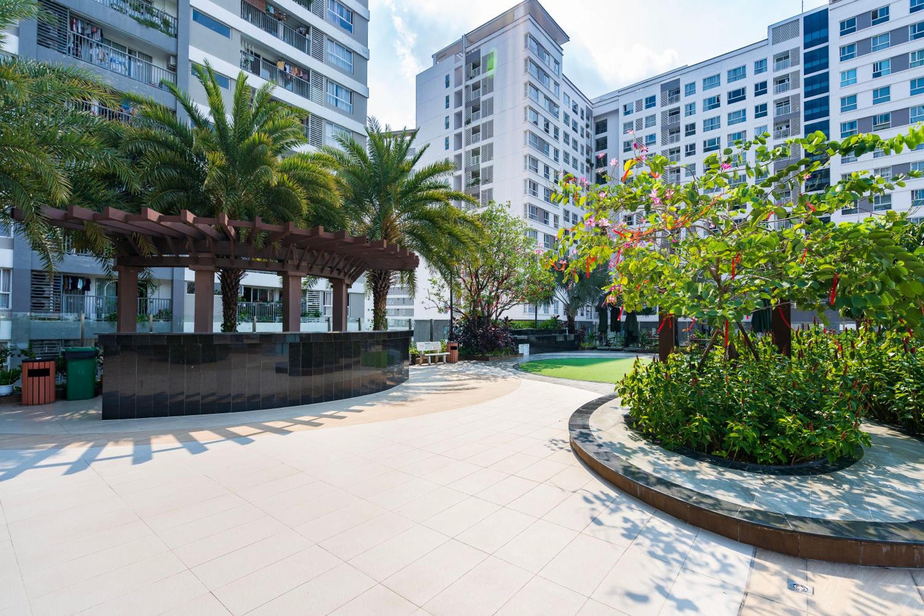 KIRAKUAN CHILL 2BR Pool/Gym