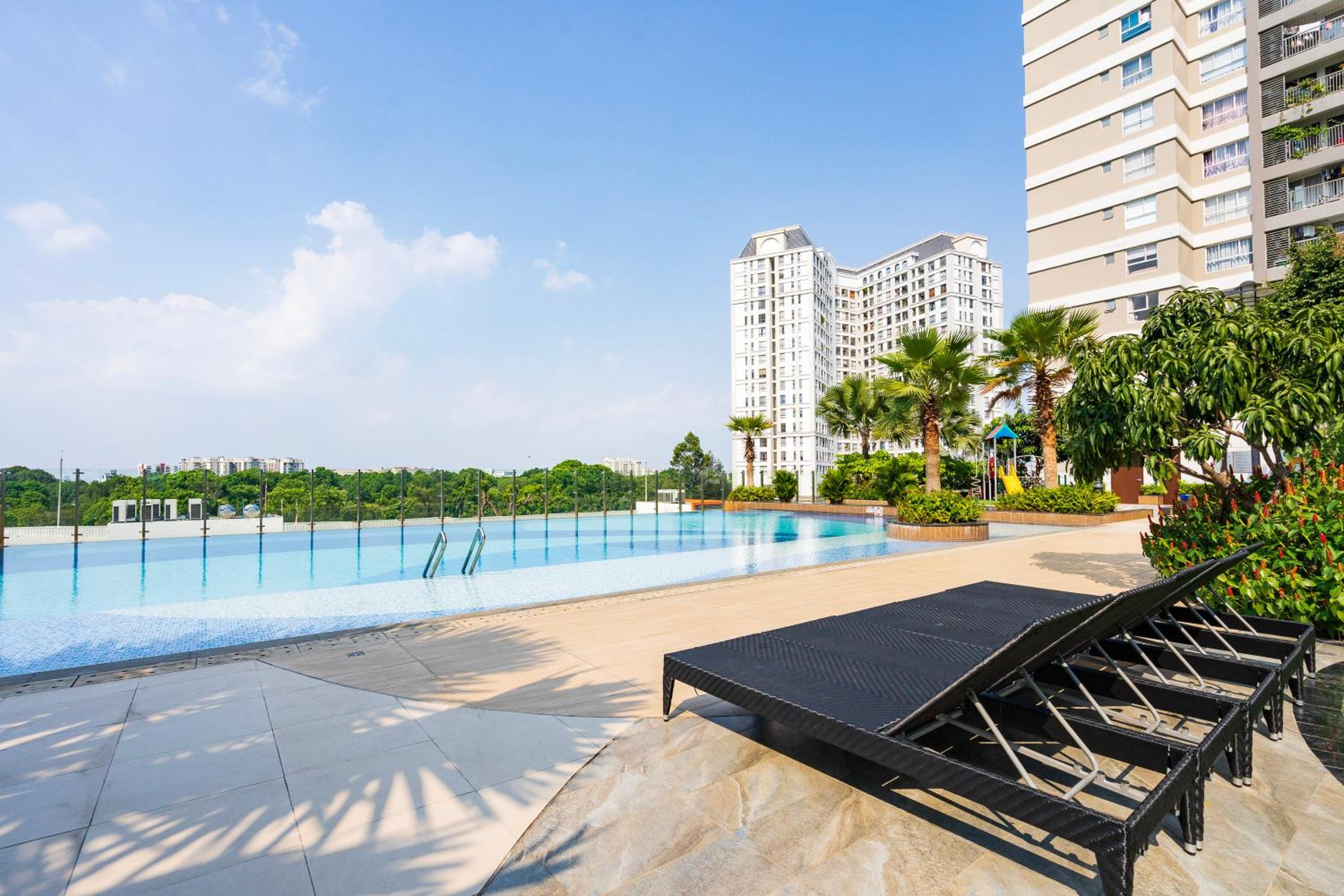 KIRAKUAN CHILL 2BR Pool/Gym