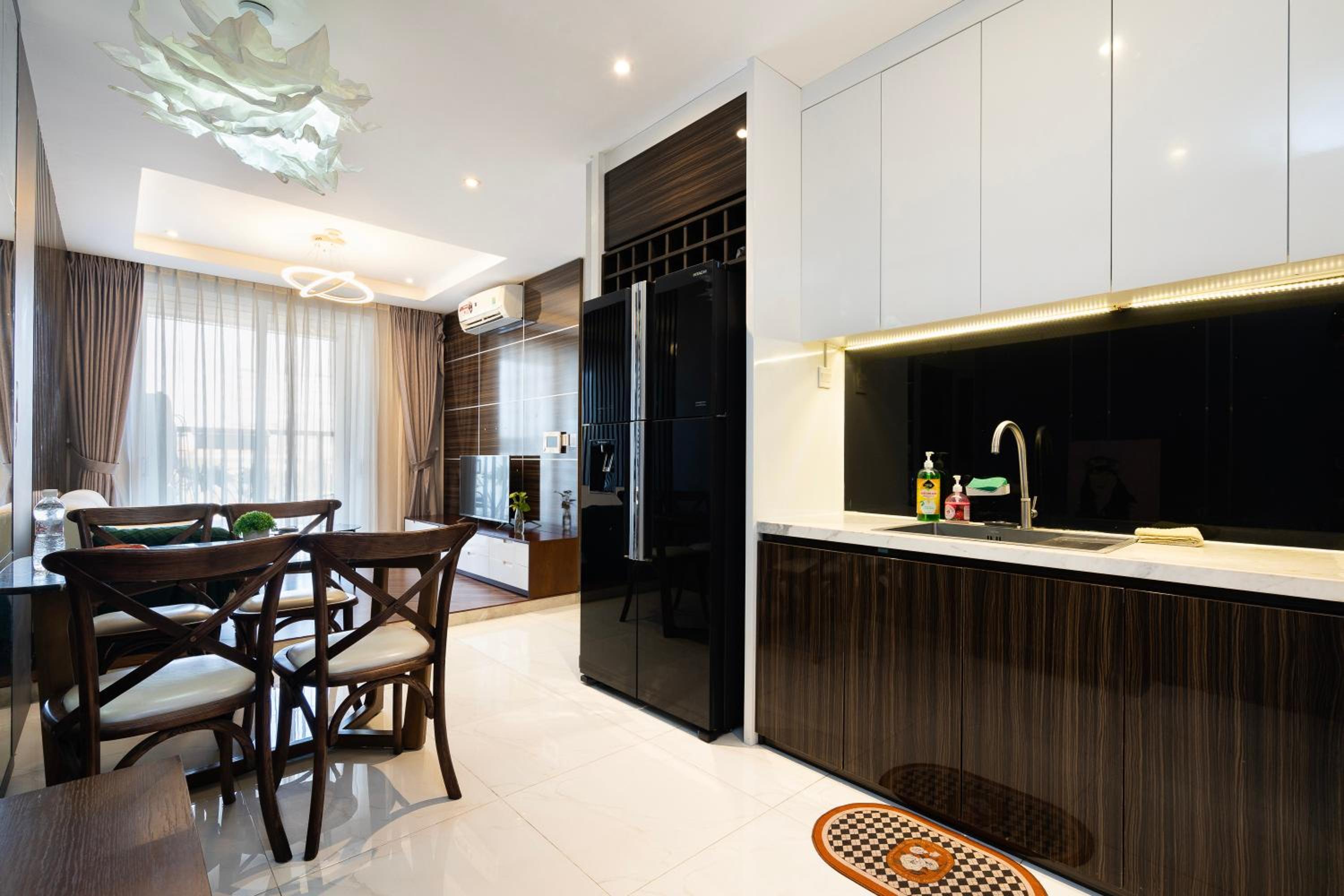 KIRAKUAN CHILL 2BR Pool/Gym