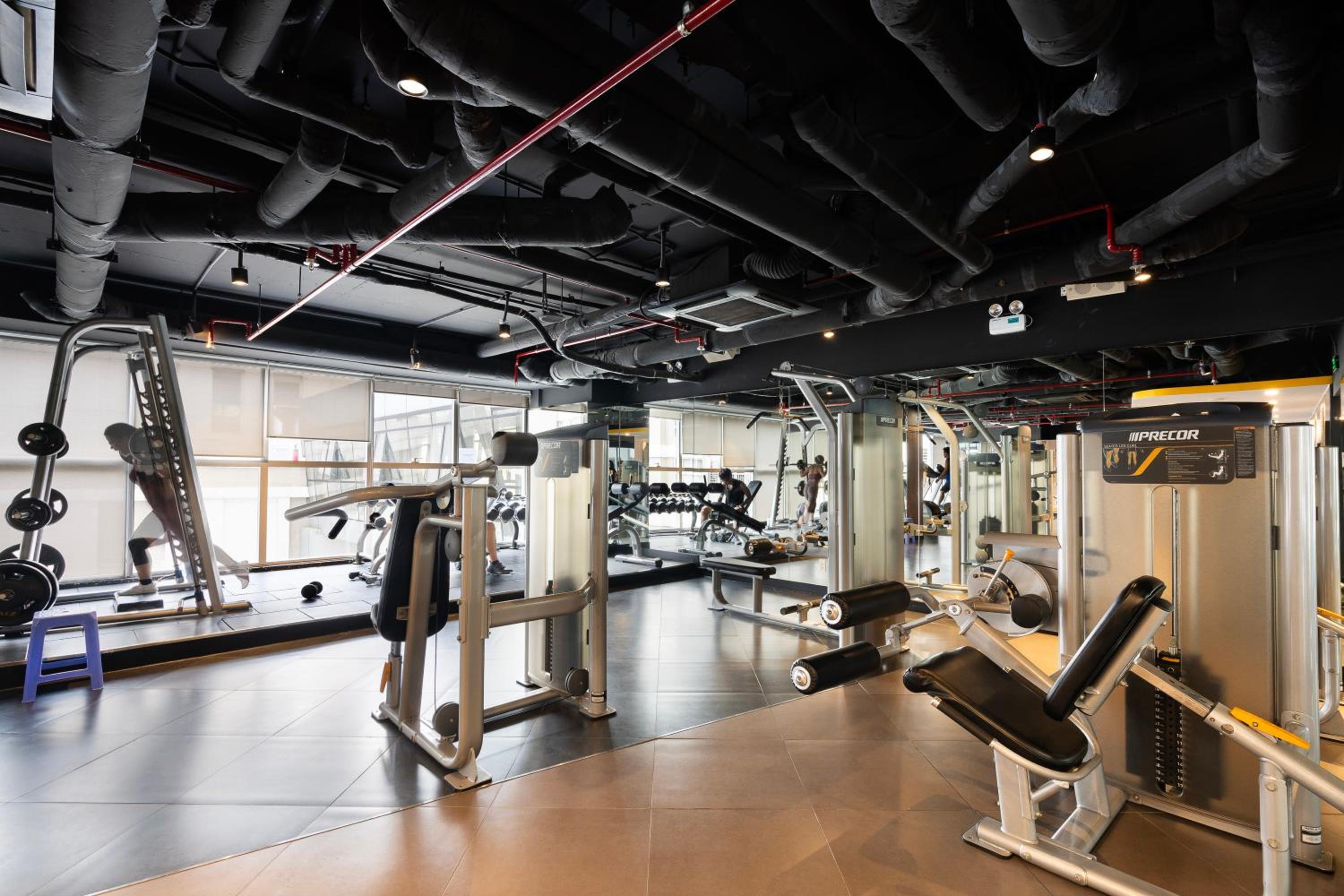 KIRAKUAN CHILL 2BR Pool/Gym
