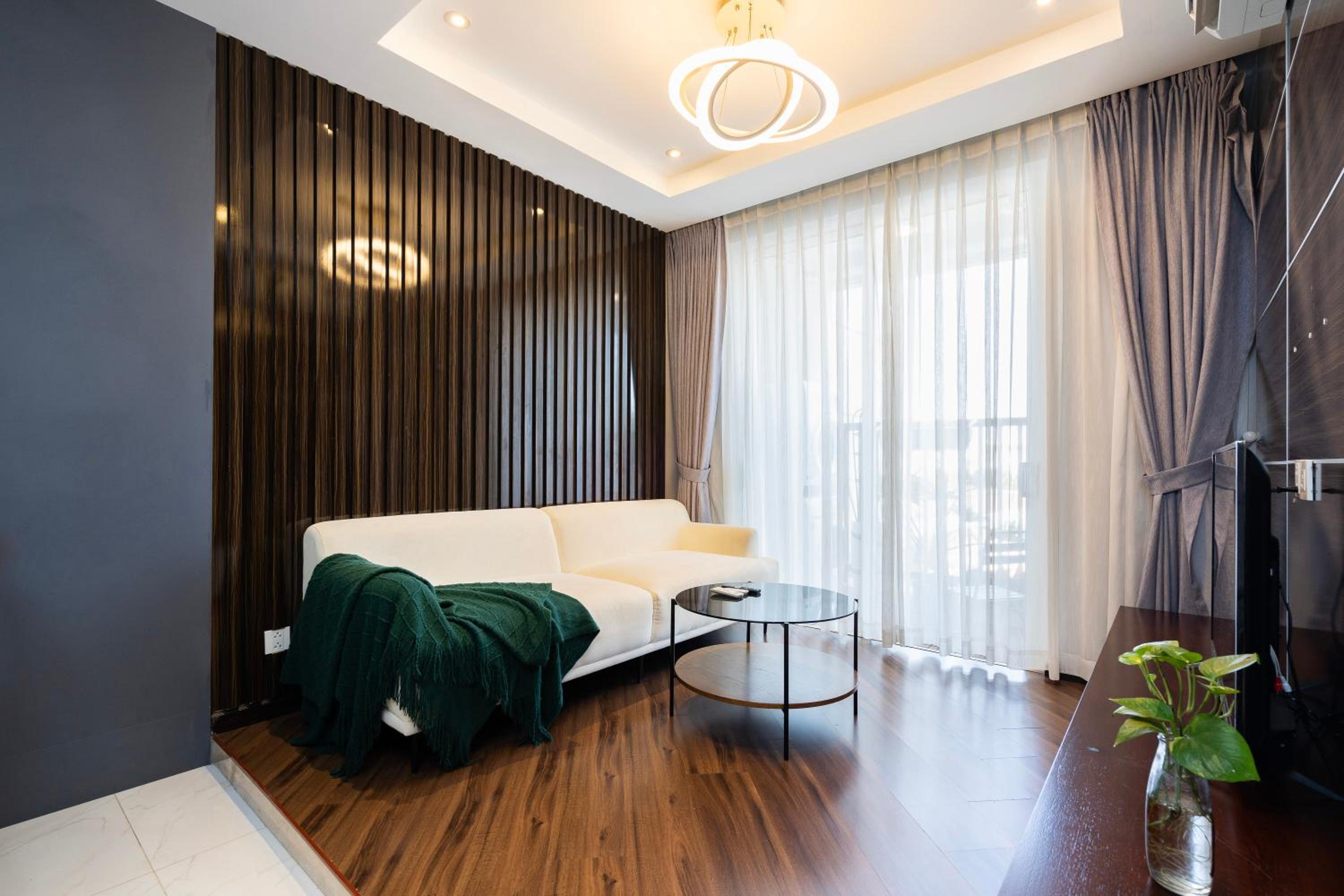 KIRAKUAN CHILL 2BR Pool/Gym