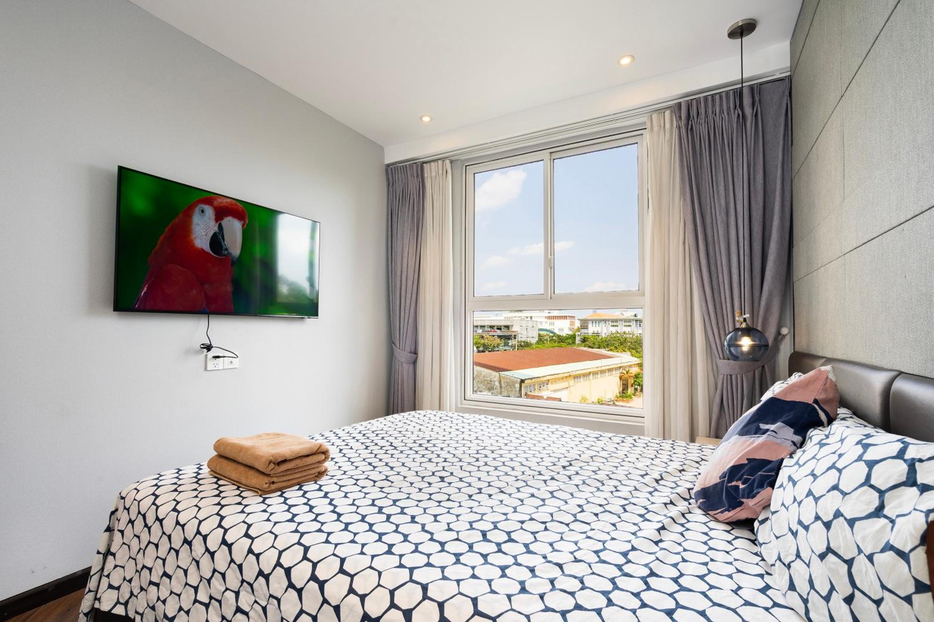 KIRAKUAN CHILL 2BR Pool/Gym