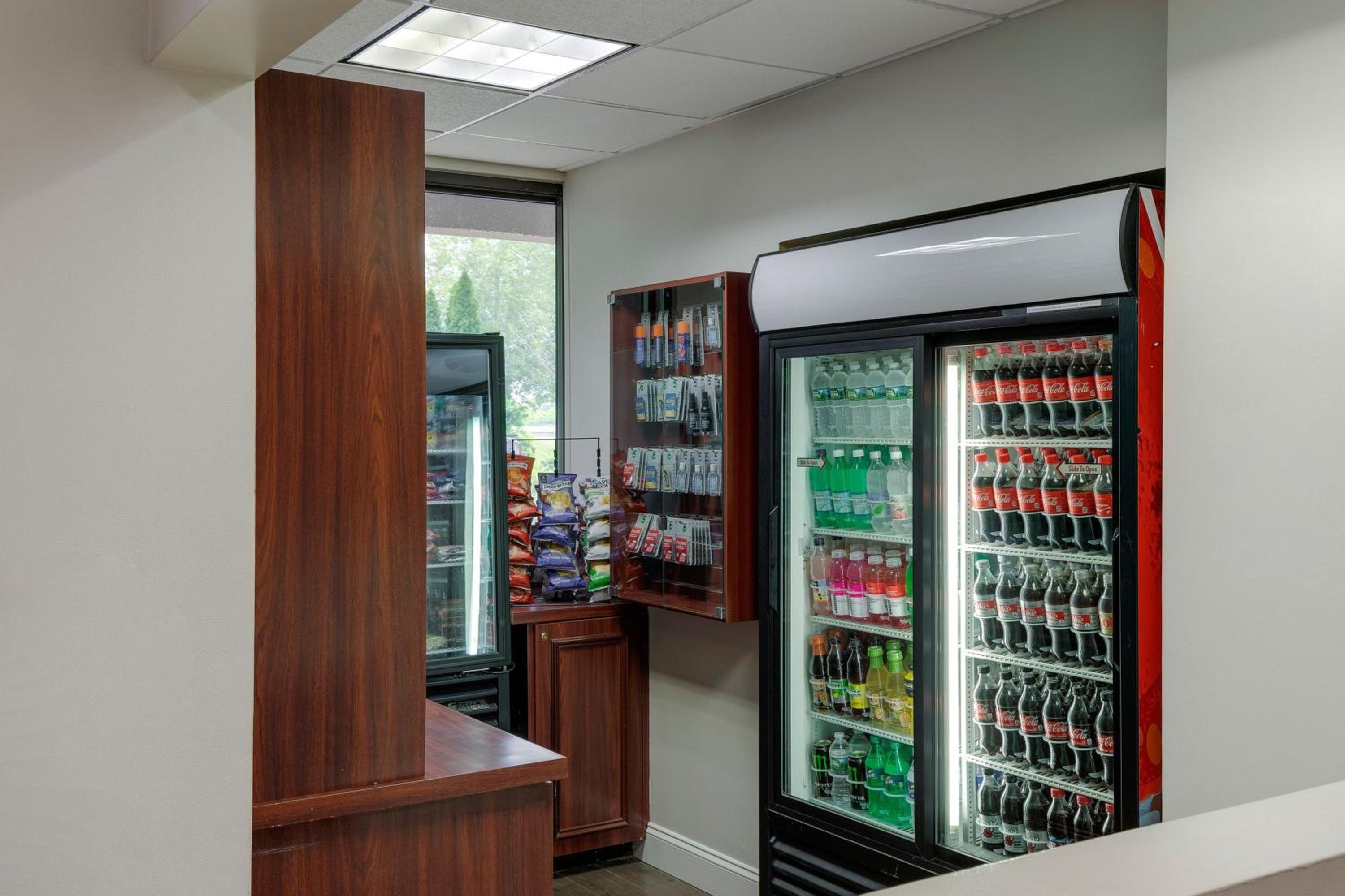Portsmouth Vacations - Courtyard by Marriott Portsmouth - Property Image 11