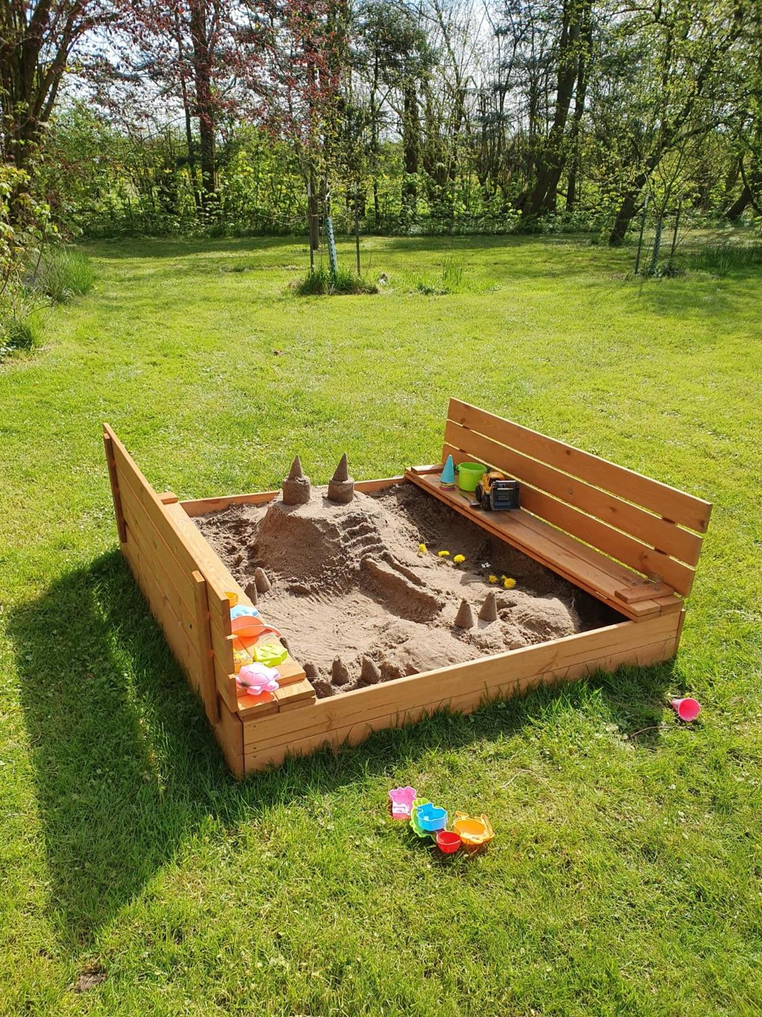 Ferienwohnung Gut Hardesby - großzügig mit Kamin & tollem Garten