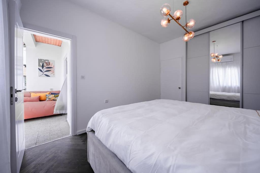 Stylish 4BR Villa - Herzliya Pituah, photo 48