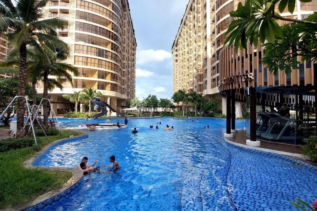 Relaxing Private Studio with Luxurious Pool and Gym By SYM B735 view 4